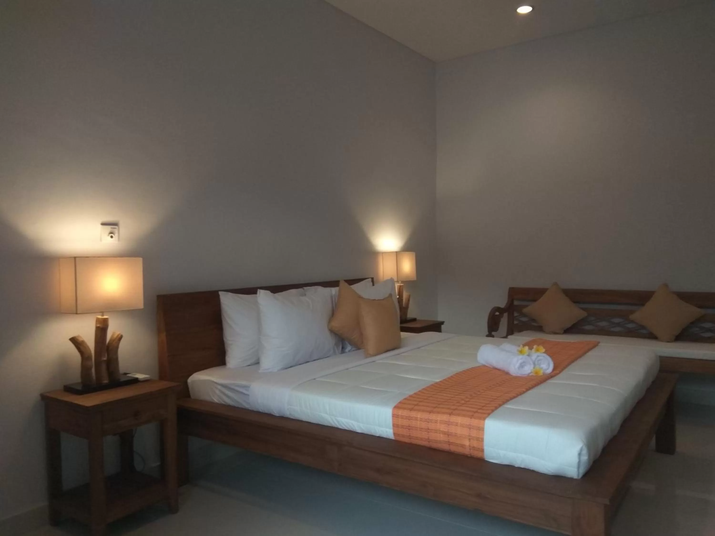 Spring, Bed in The Hidden Bali Inn