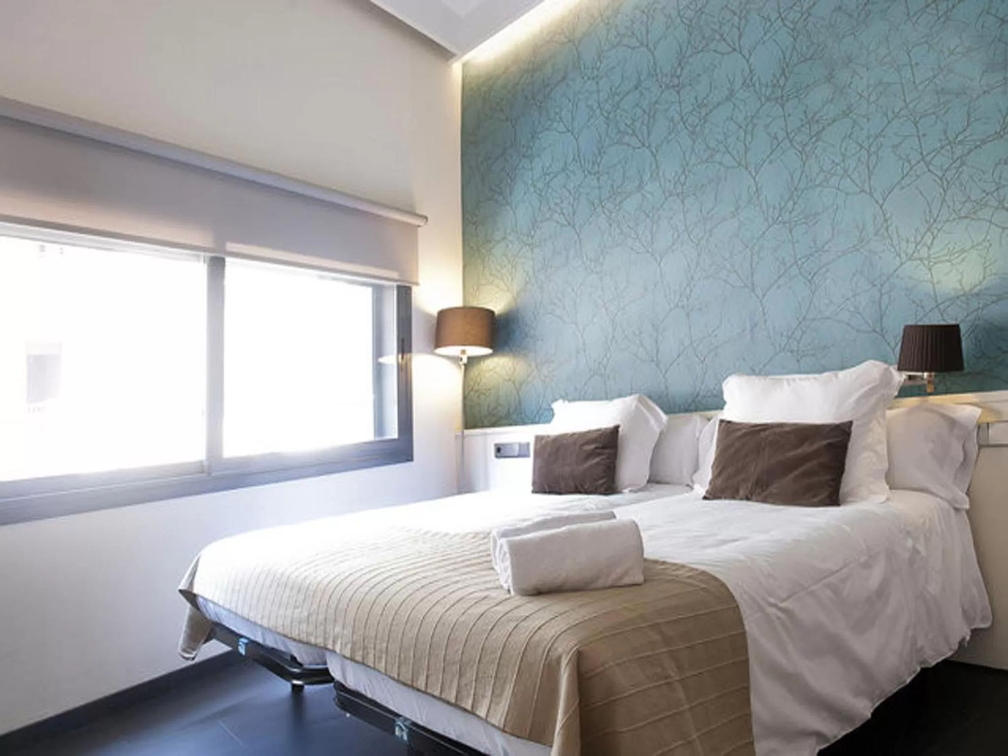 Bed in Barcelona Fifteen central Aparthotel