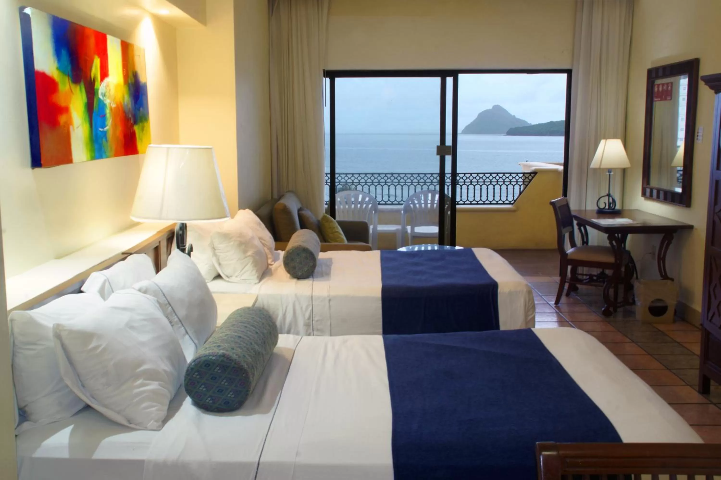 Bed in Royal Villas Resort