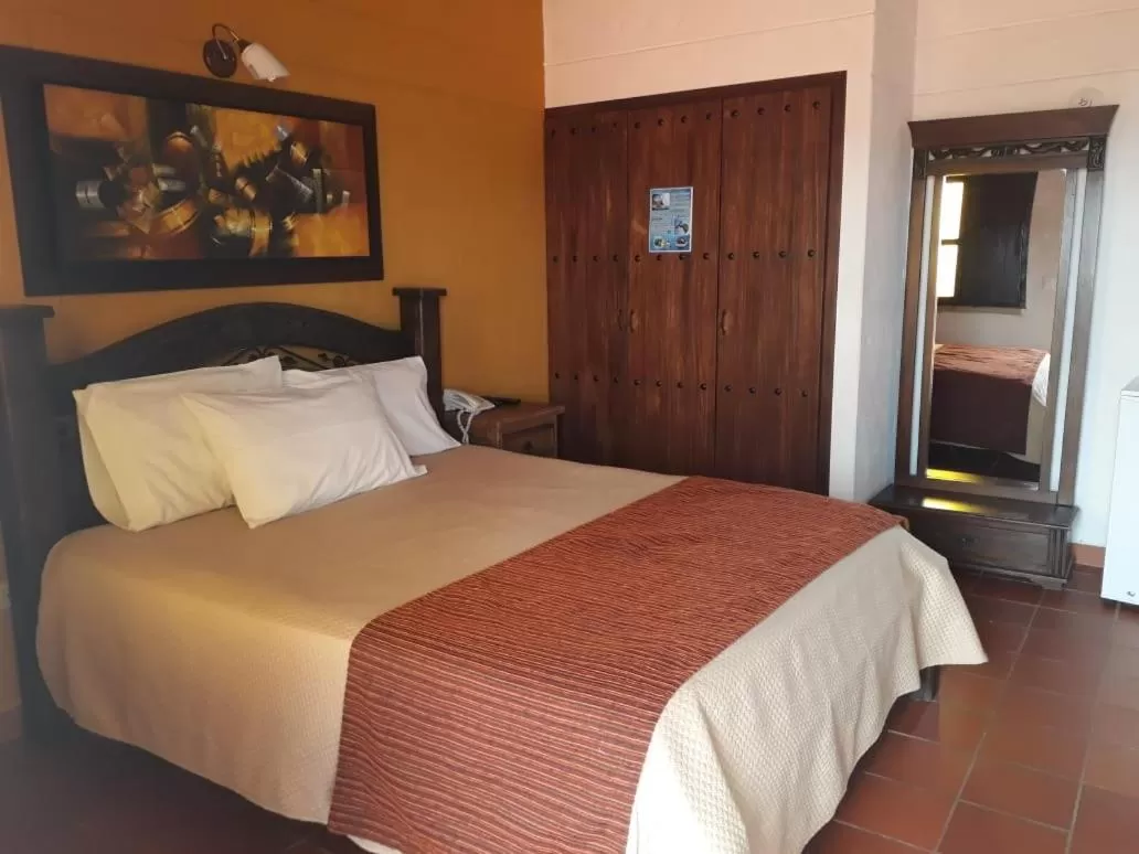 Bed in Hotel Las Rocas Resort Villanueva
