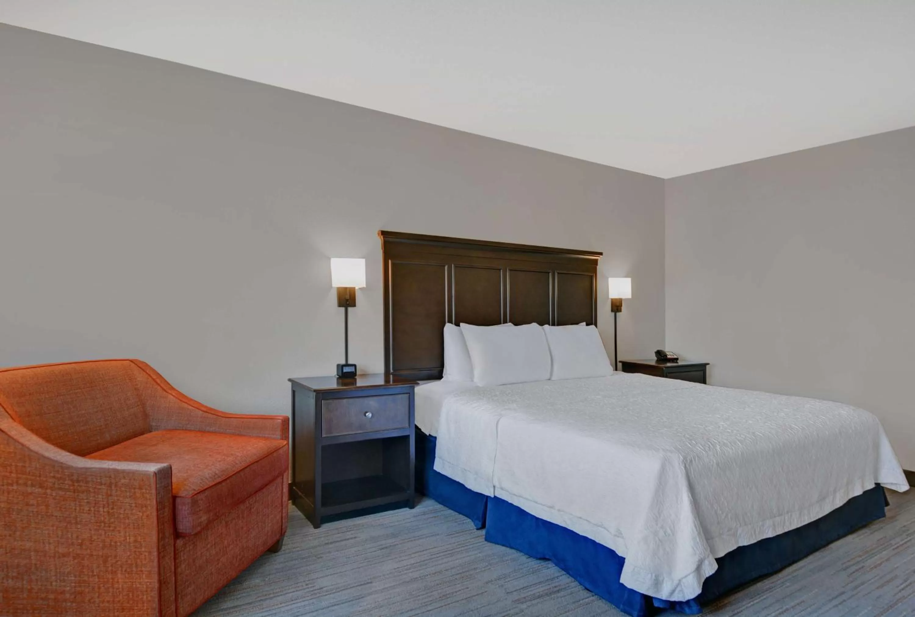 Bed in Hampton Inn Bath - Brunswick Area , ME