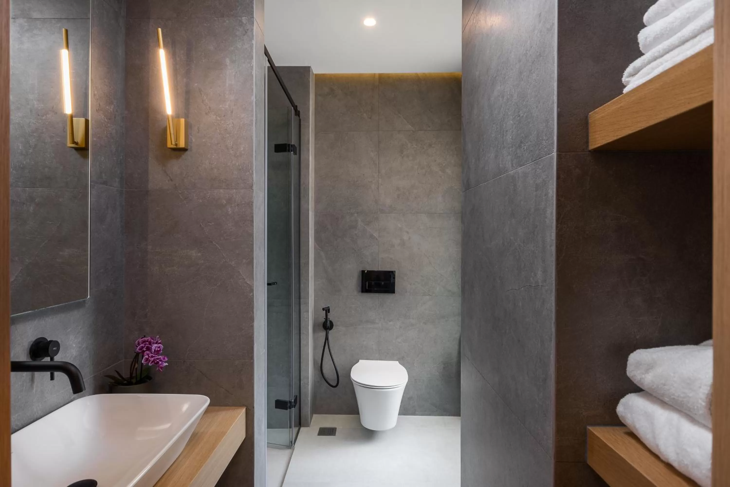 Bathroom in New York Luxury Suites