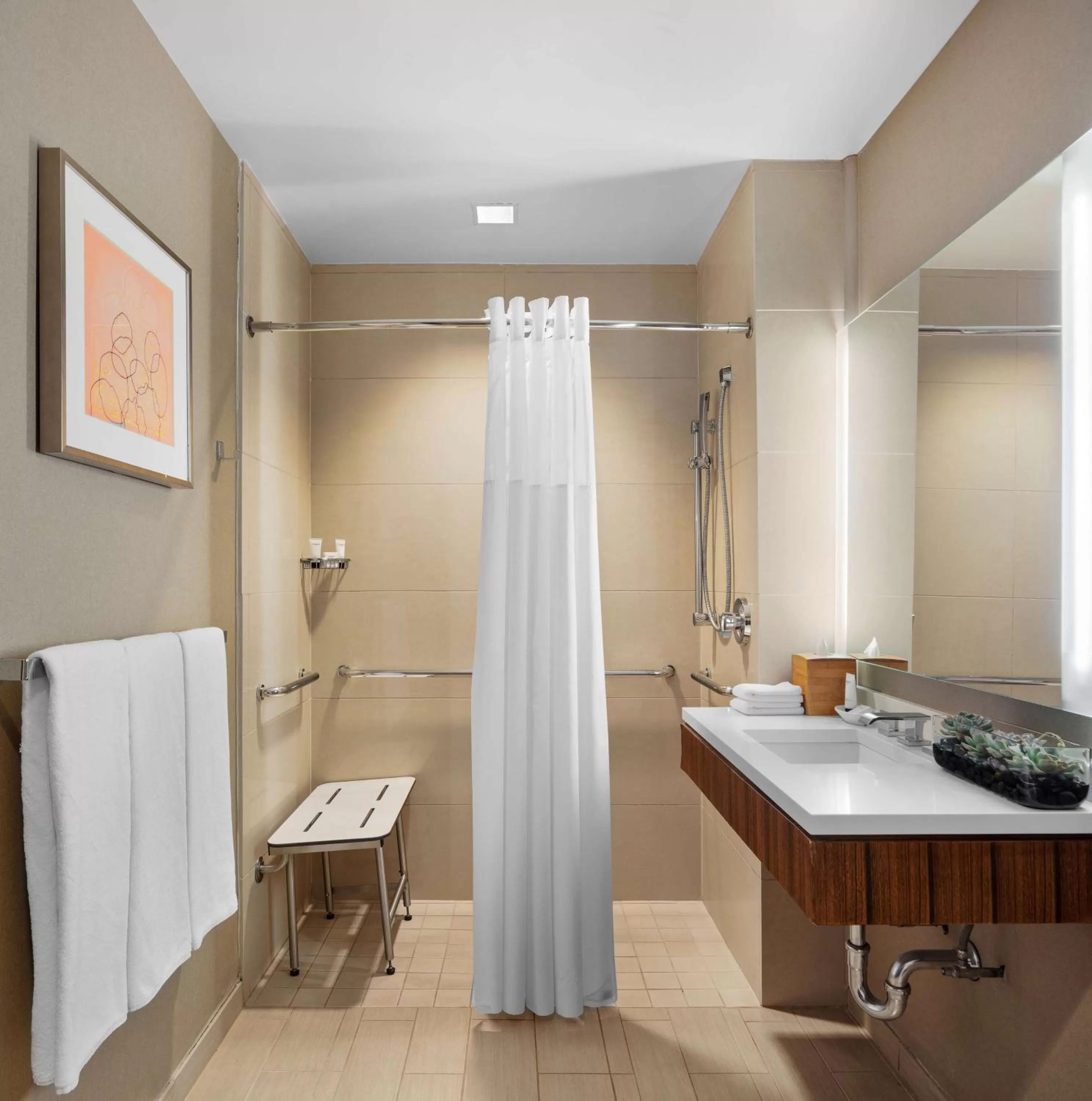 Bathroom in Hyatt Grand Central New York