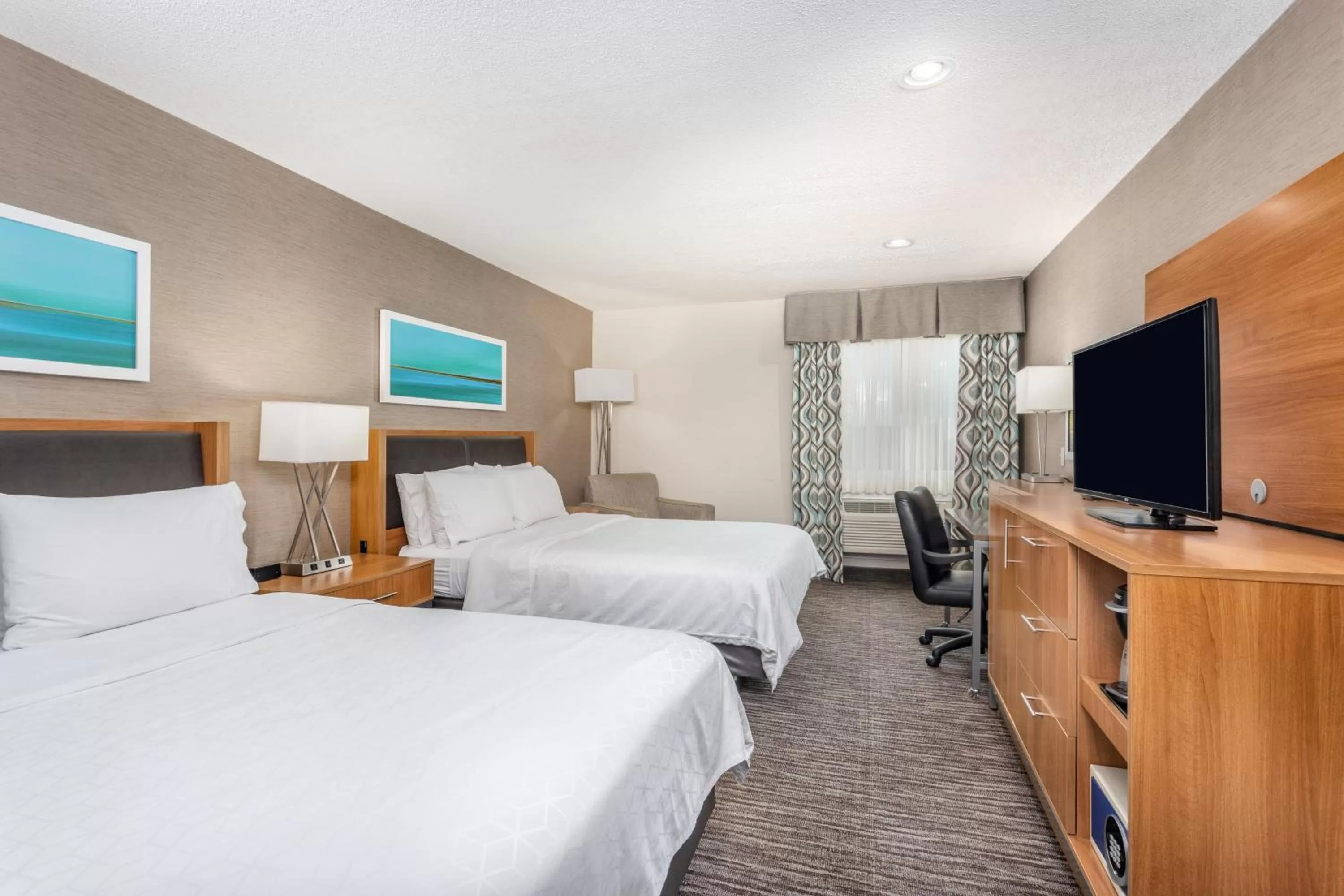 Photo of the whole room, Bed in Holiday Inn Express Annapolis East-Kent Island by IHG
