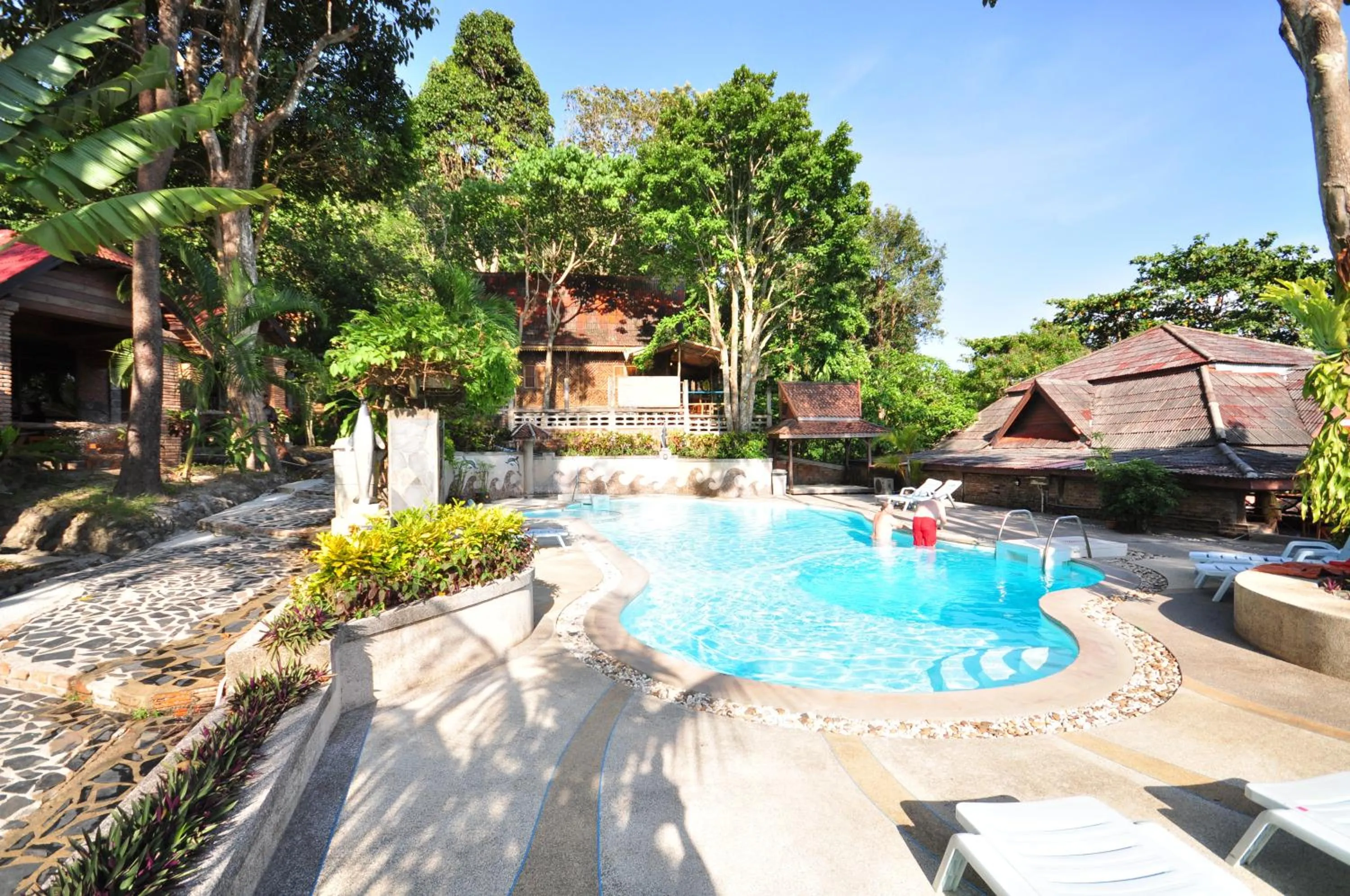 Swimming pool in Railay Viewpoint Resort