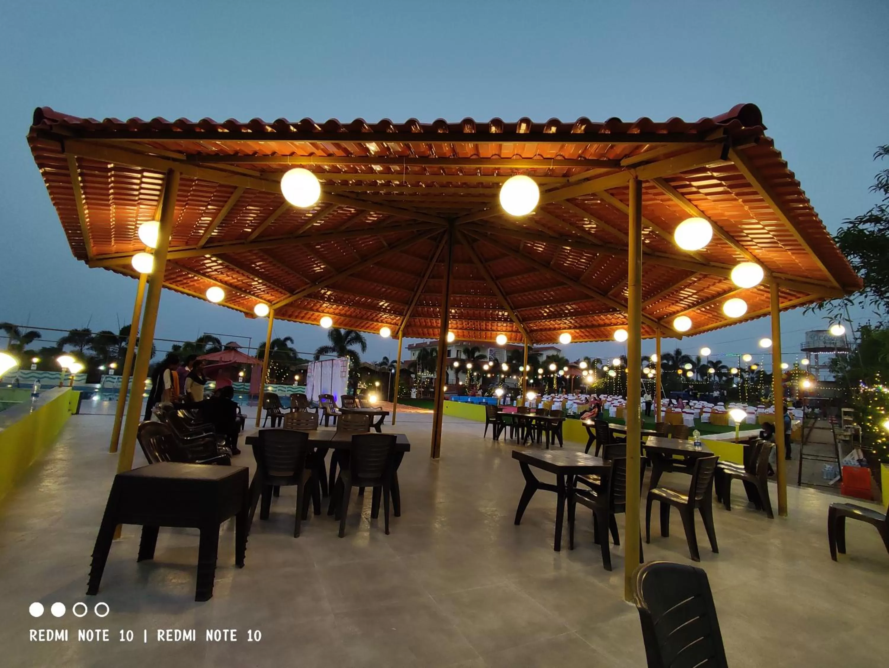 Restaurant/places to eat in Mango Valley Resort Ganpatipule