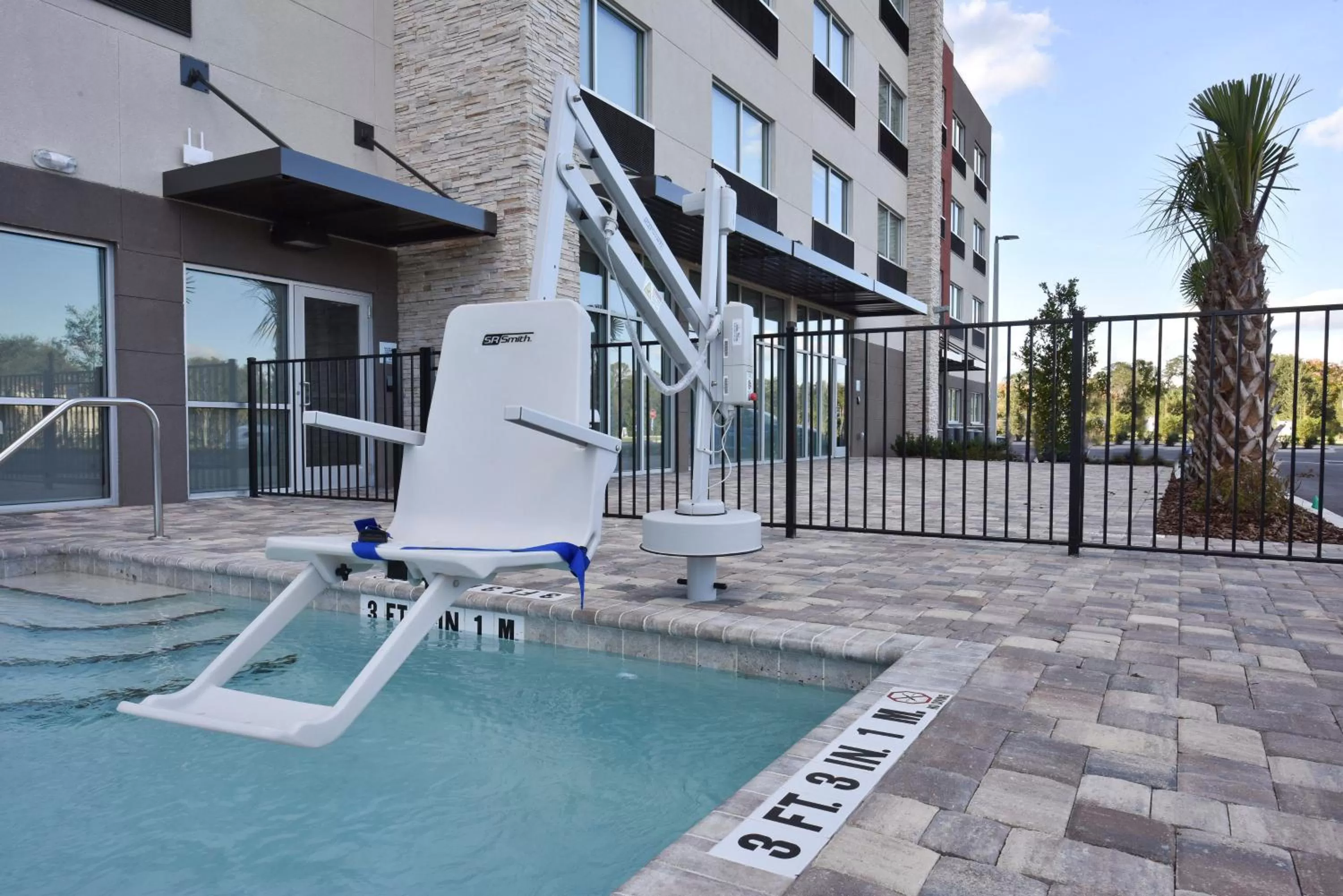 Swimming pool in Holiday Inn Express & Suites - Orlando - Southeast by IHG