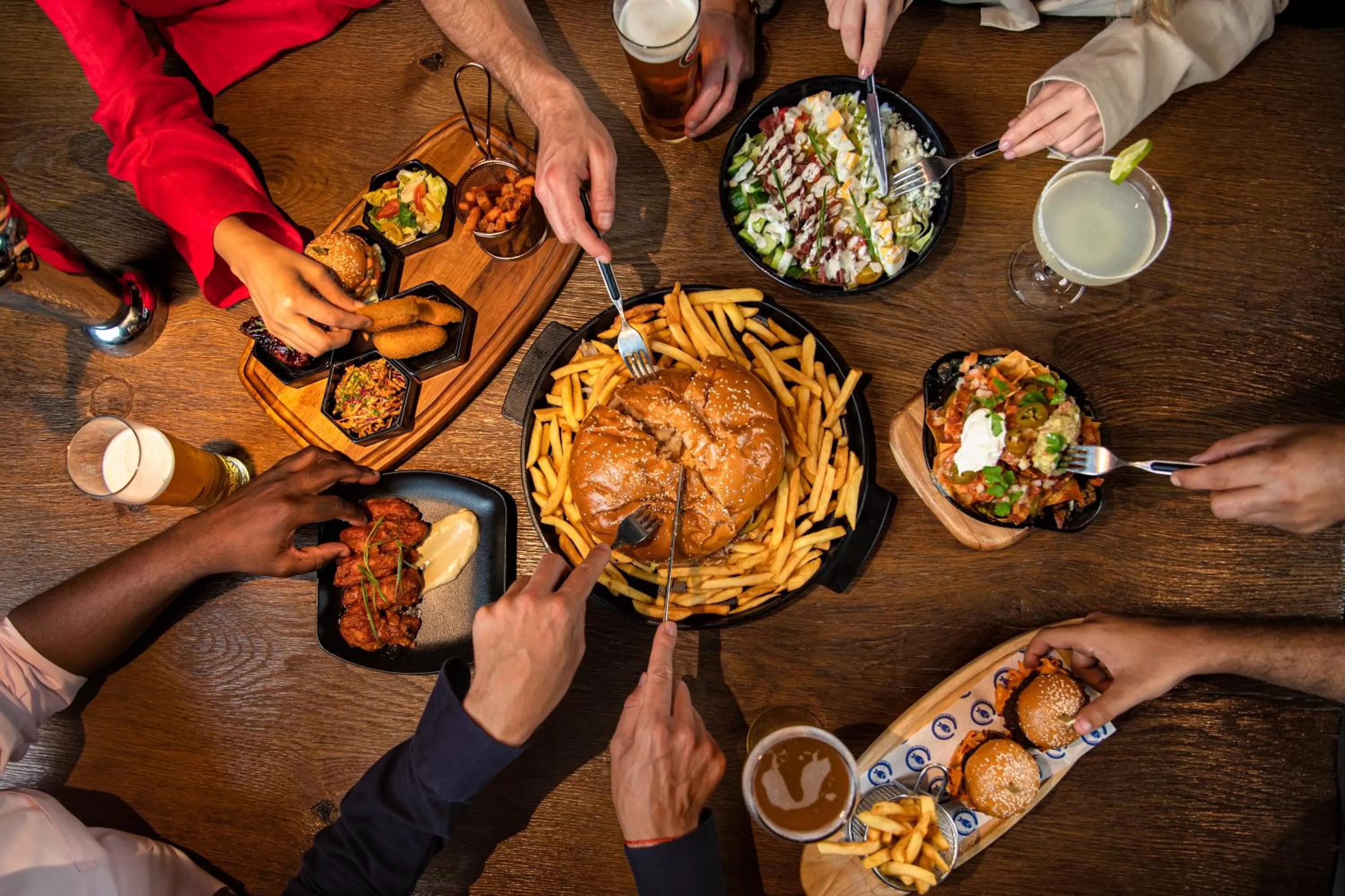 Restaurant/places to eat in Hilton Dubai Al Habtoor City