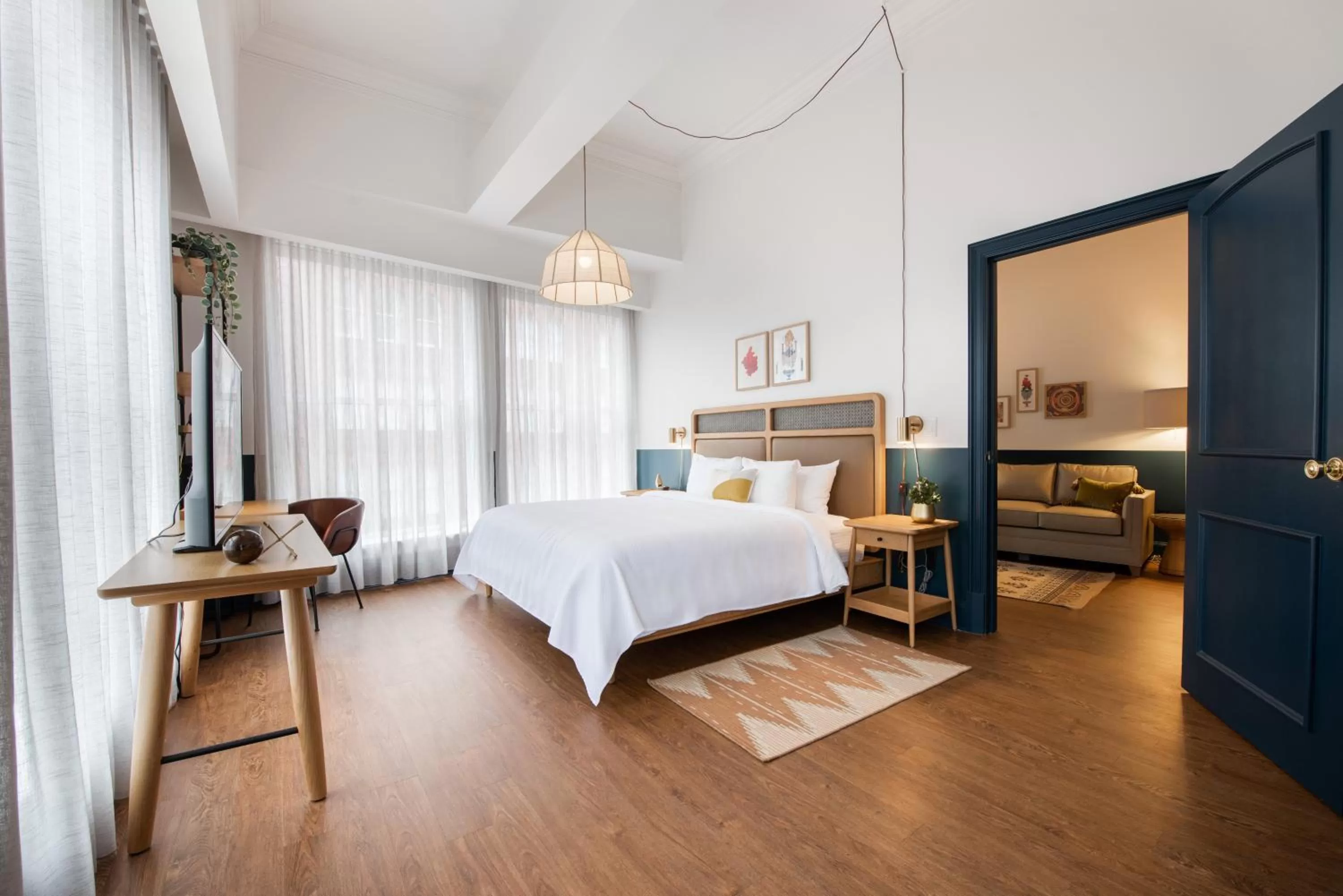 Bed in Hotel Theo New Orleans, Tapestry Collection by Hilton