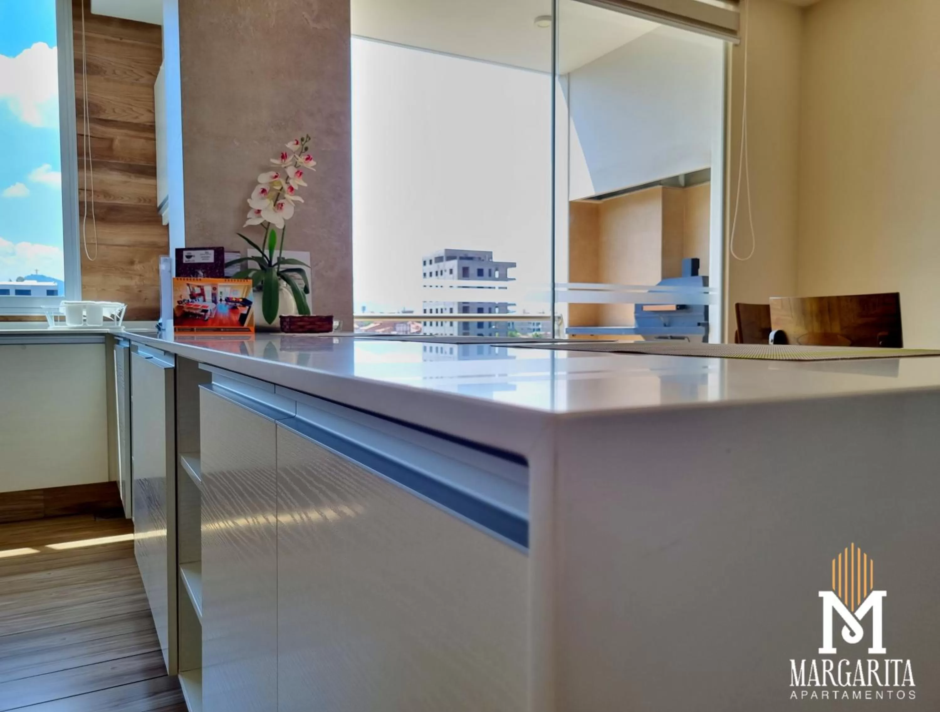 Kitchen/Kitchenette in Margarita Apartamentos