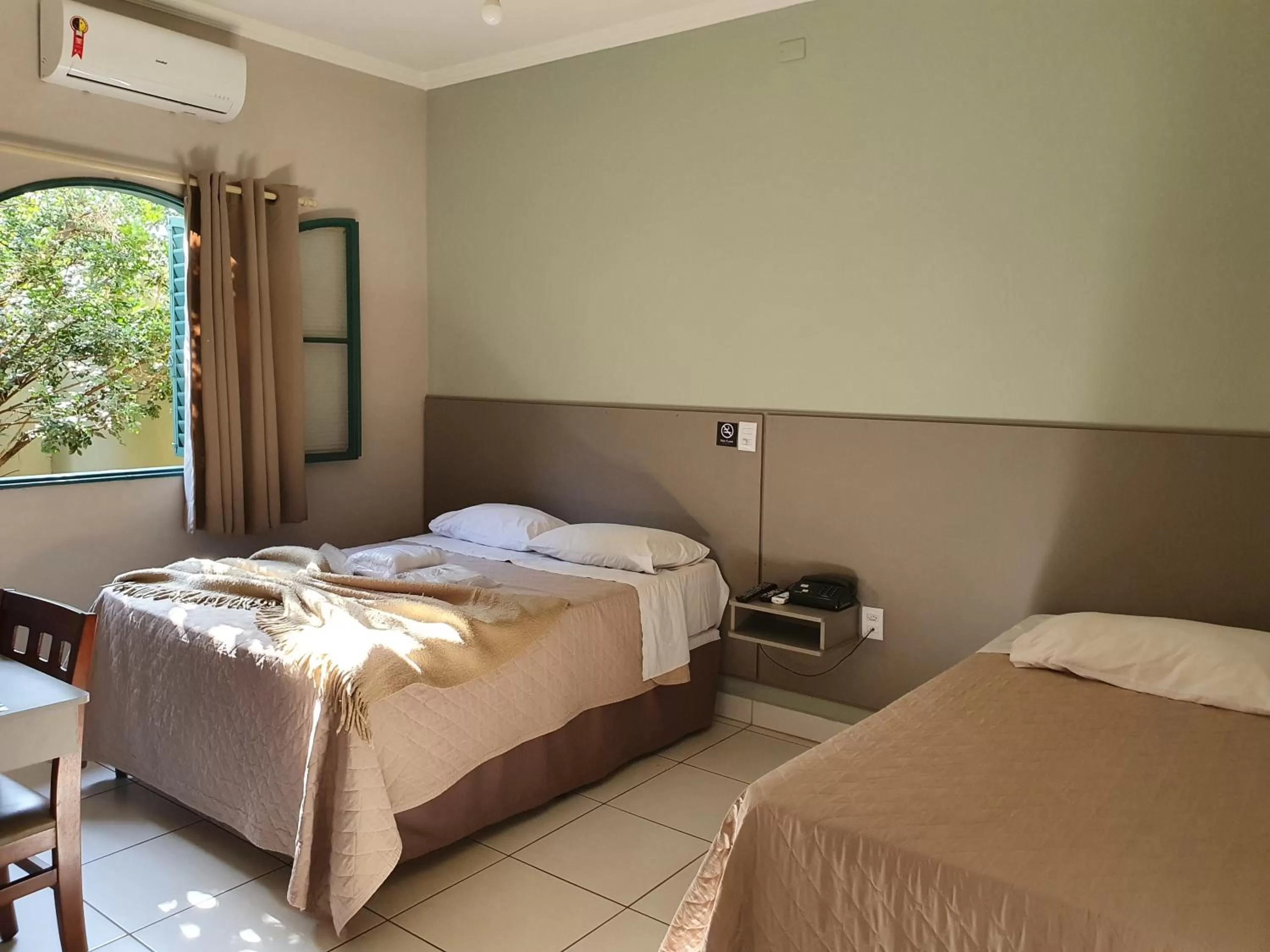 Bed in Hotel Recreio dos Bandeirantes