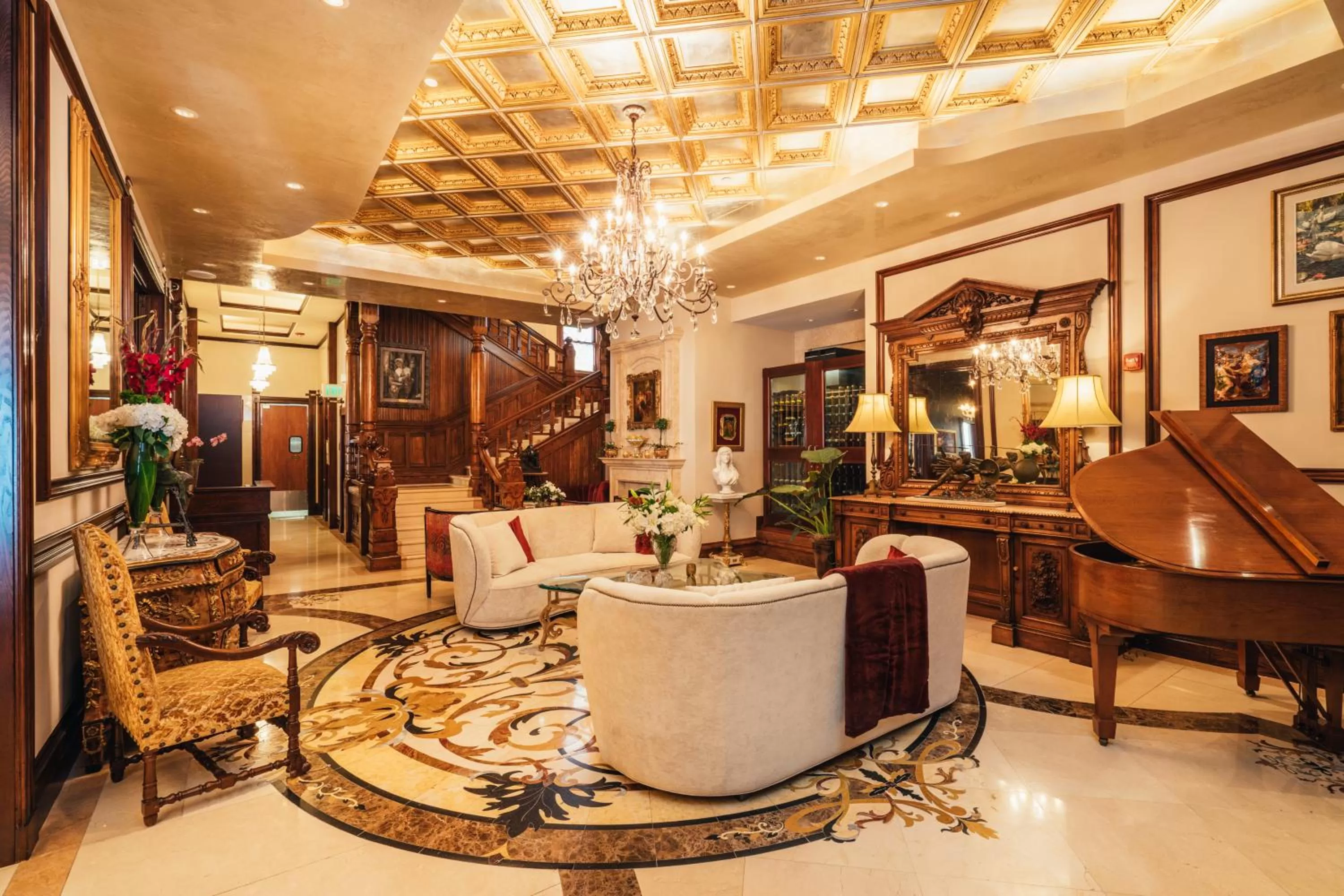 Place of worship in Neighbourgood Sutter Mansion