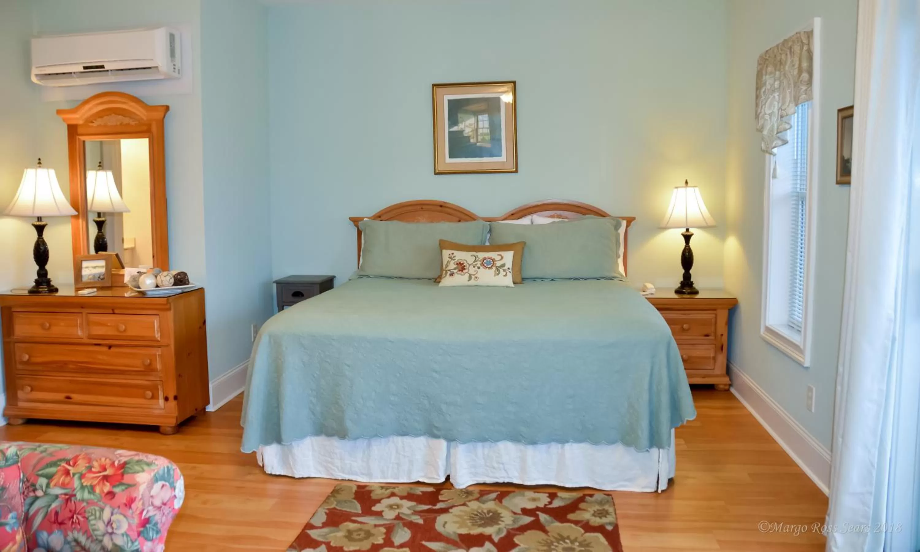 Bed in The Sunset Inn