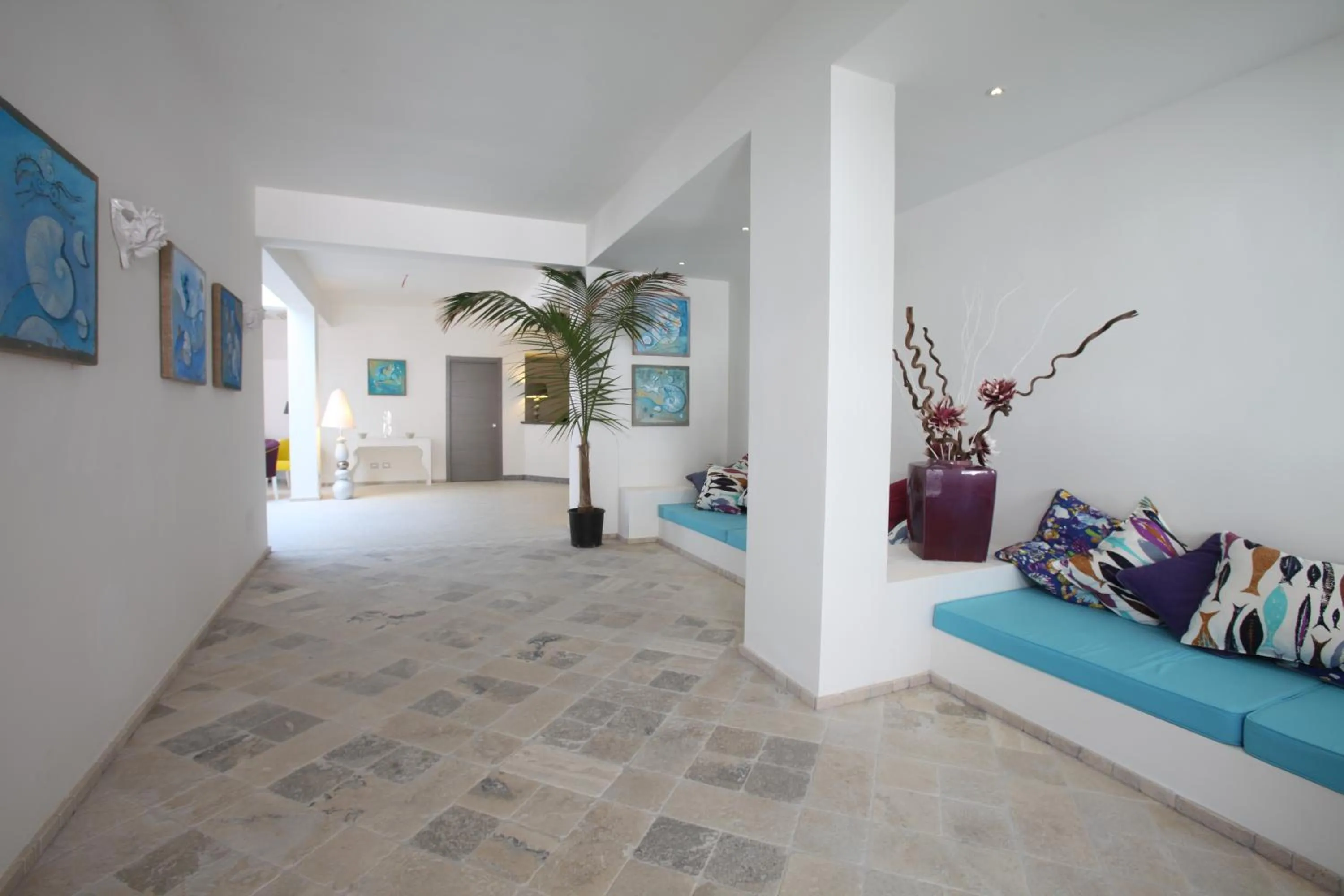 Lobby or reception in Hotel Cutimare - Aeolian Charme