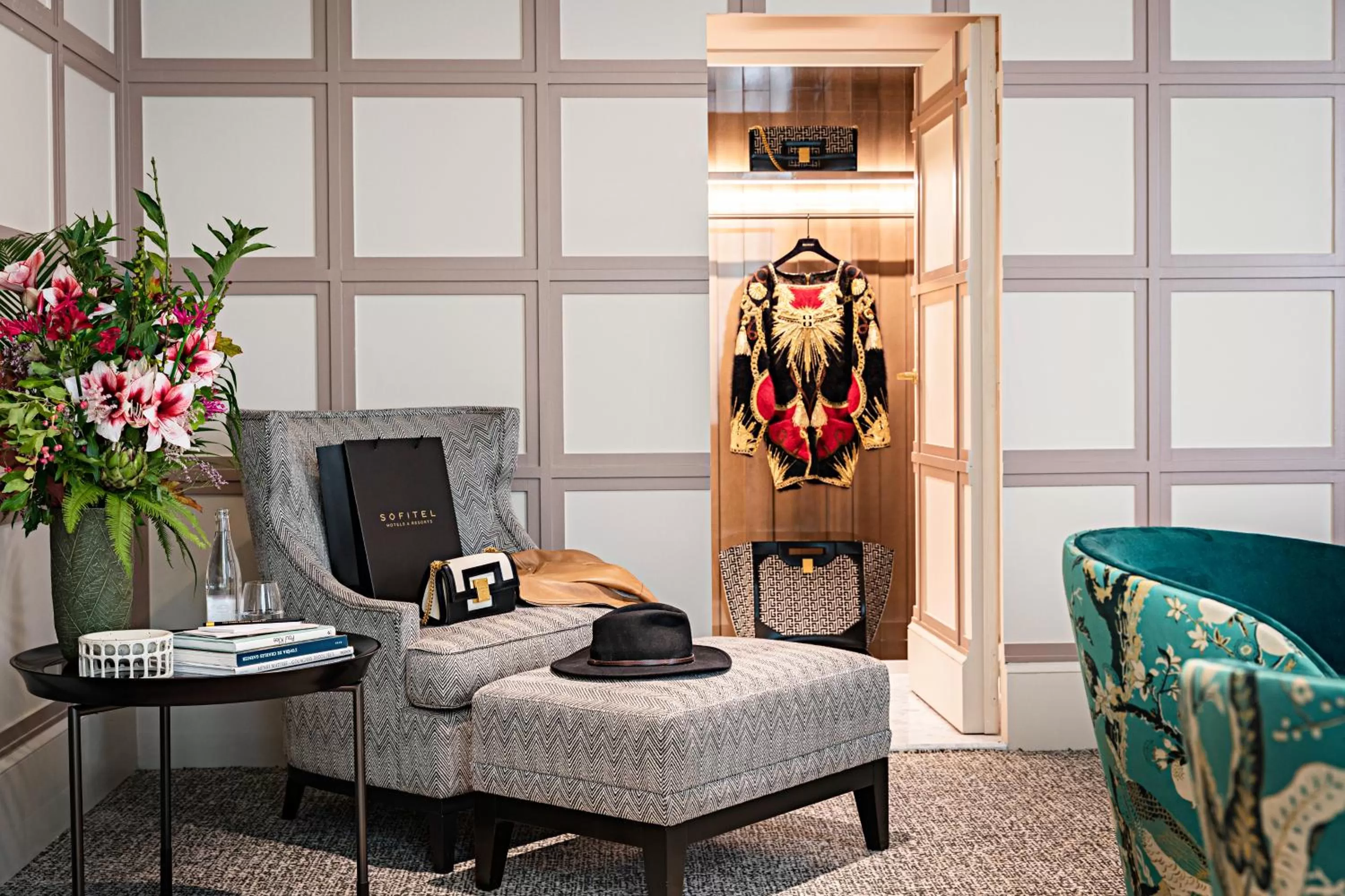 Living room in Sofitel Le Scribe Paris Opera