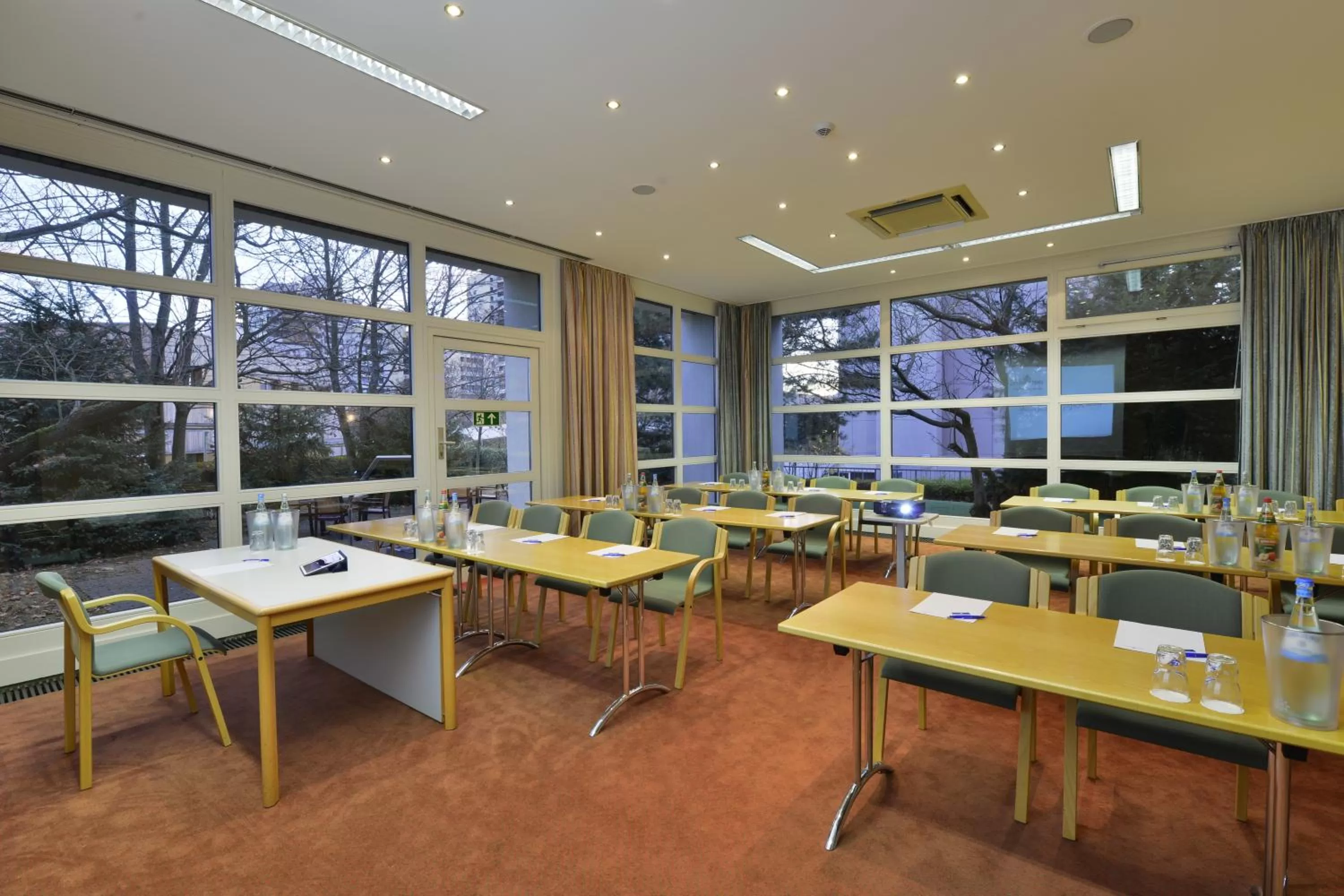 Meeting/conference room in PLAZA INN Leonberg