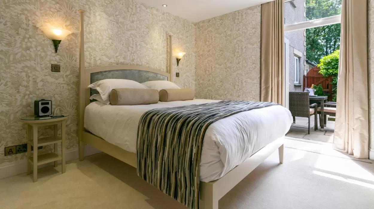 Photo of the whole room, Bed in Applegarth Villa Hotel & Restaurant (Adult Only)