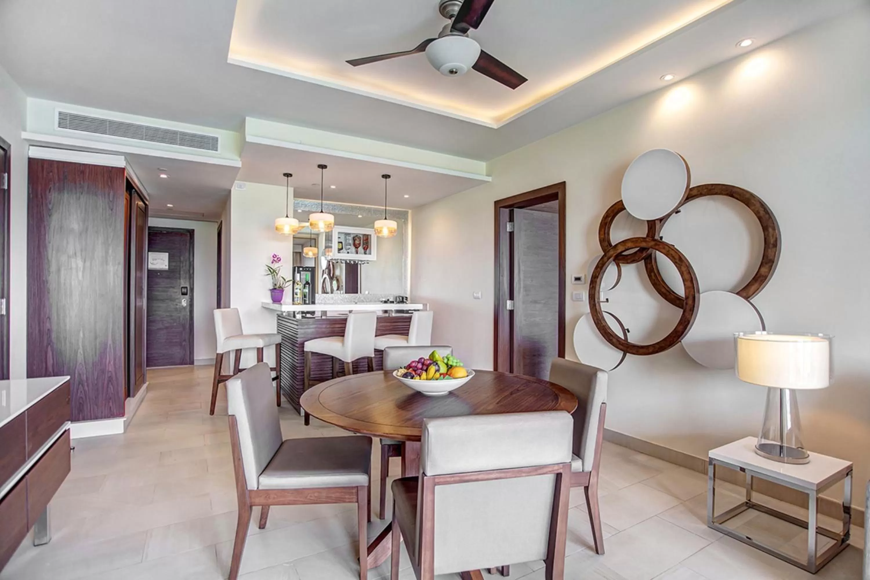 Dining area in Royalton Negril, An Autograph Collection All-Inclusive Resort