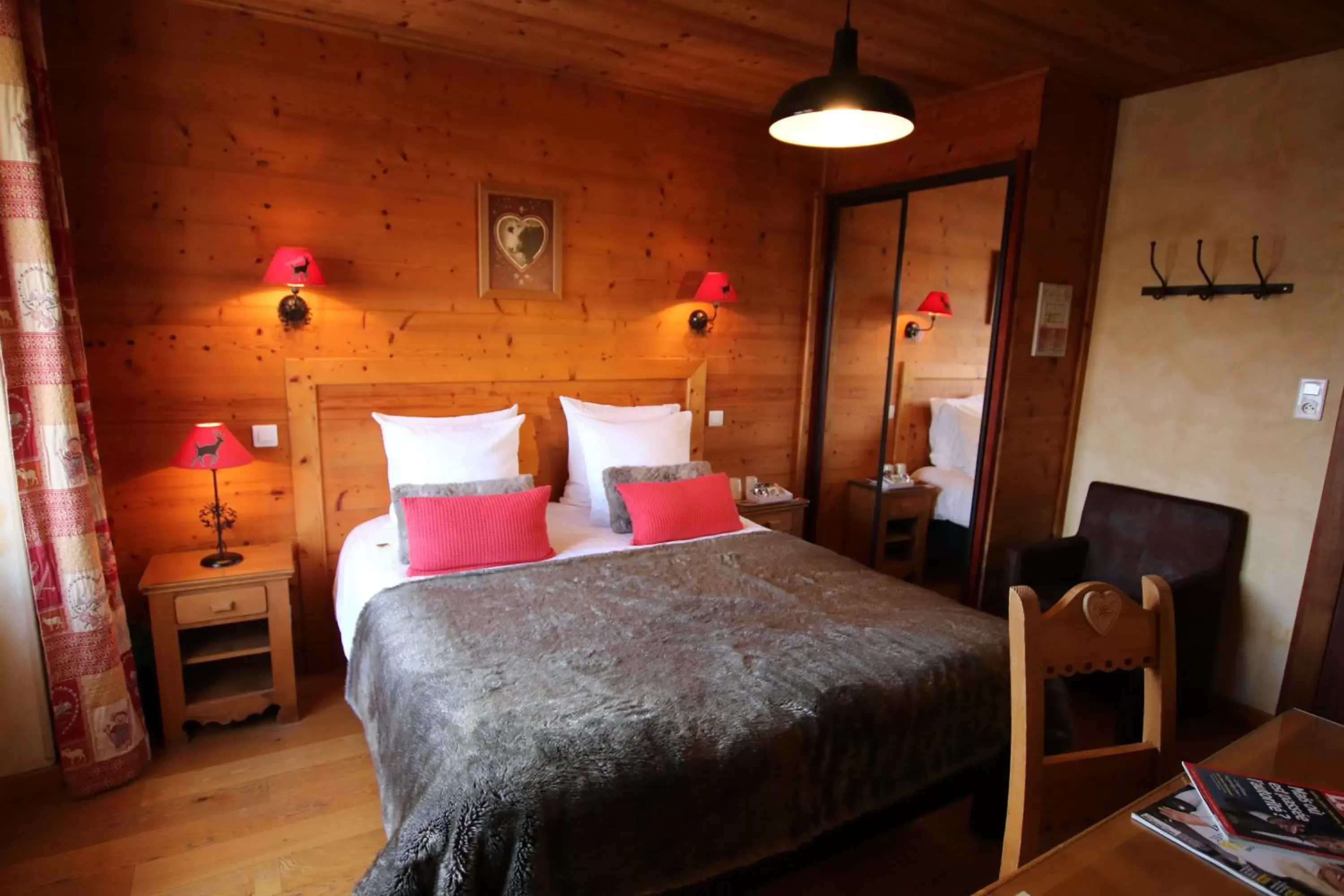 Chalet Style Double Room in Les Loges Du Parc Chalet Style Double Room in Les Loges Du Parc