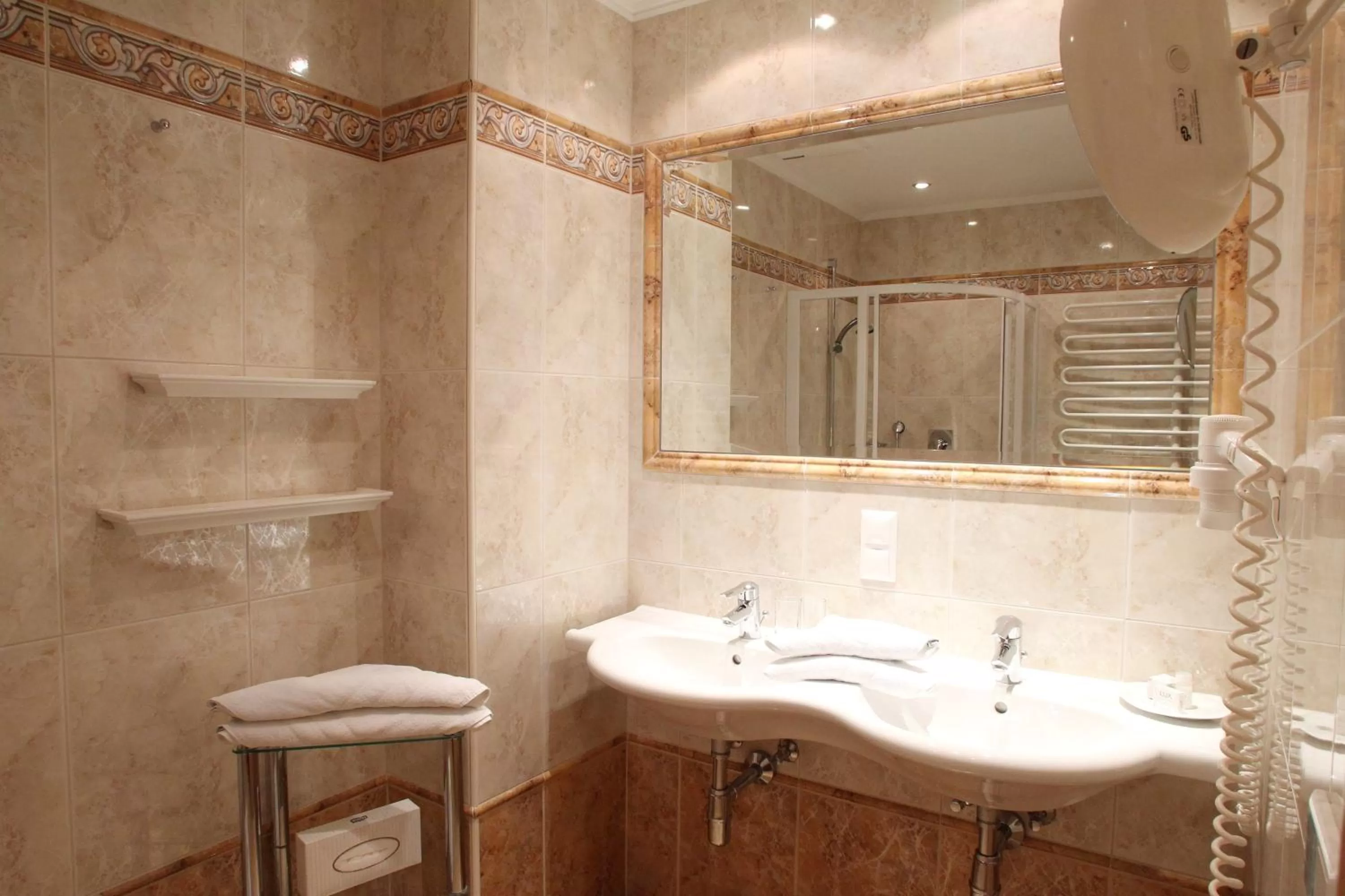 Bathroom in Hotel Neuwirt