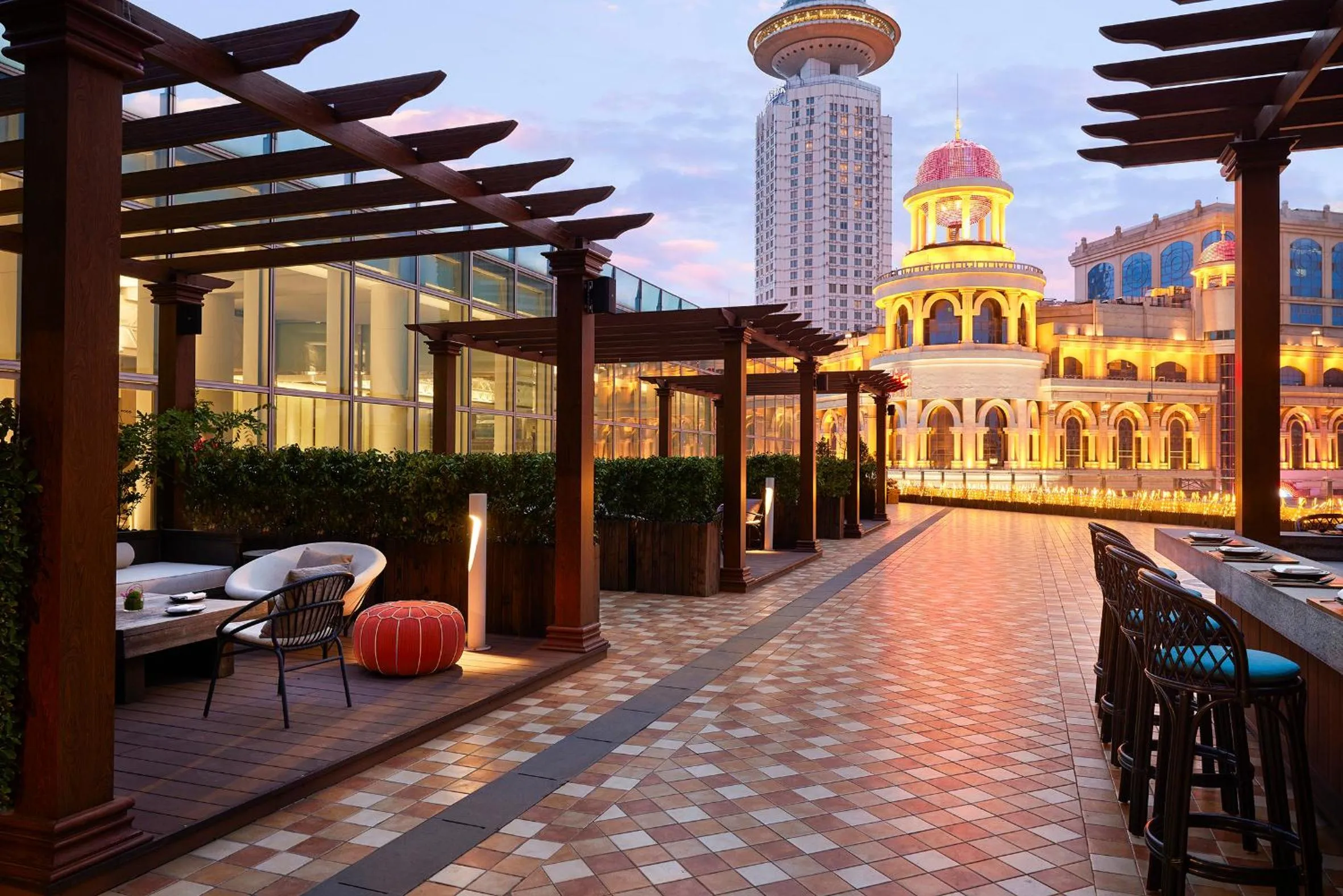 Restaurant/places to eat in Conrad Shanghai