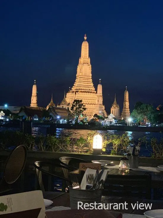 Restaurant/places to eat in Sala Arun