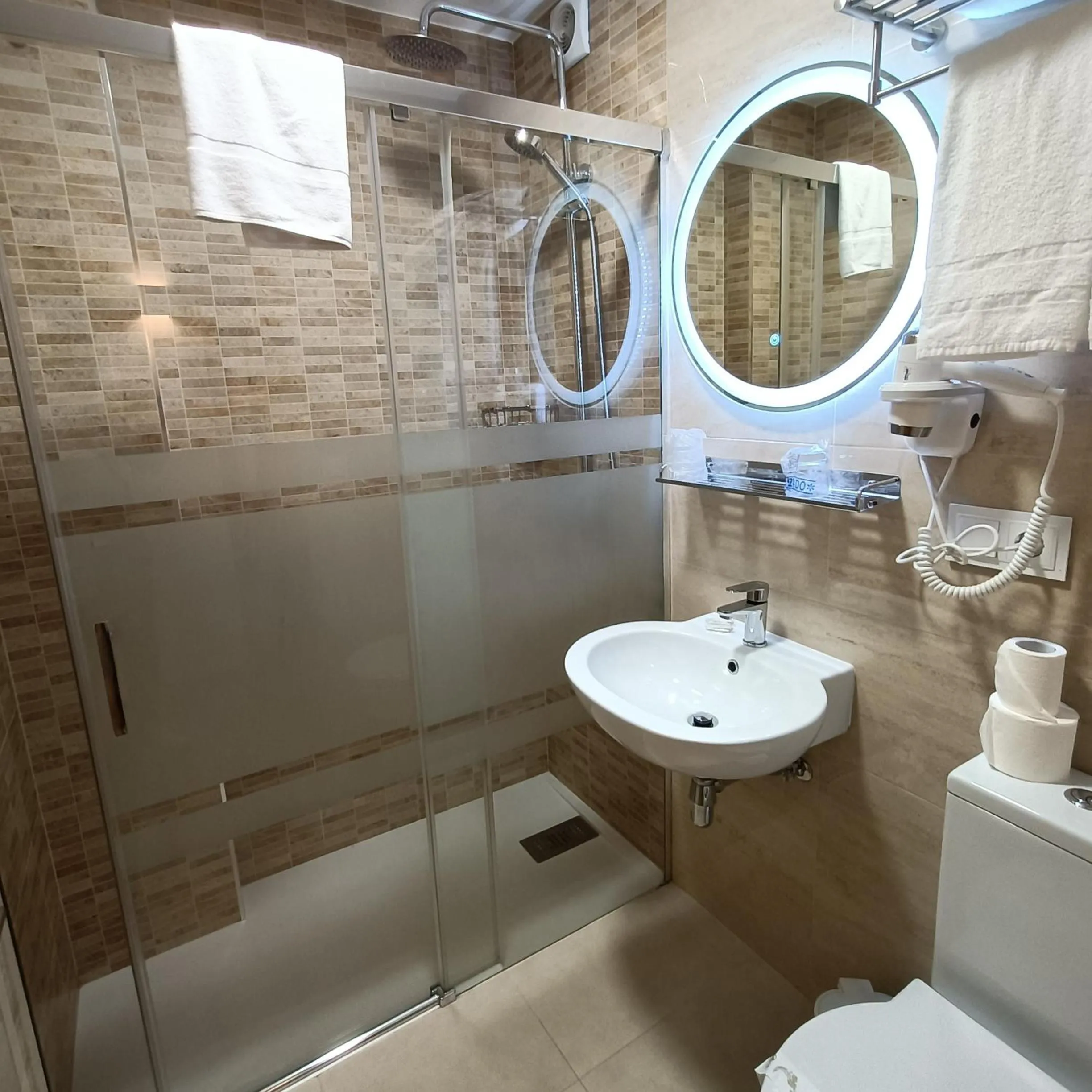 Bathroom in Hotel Vilagarcia