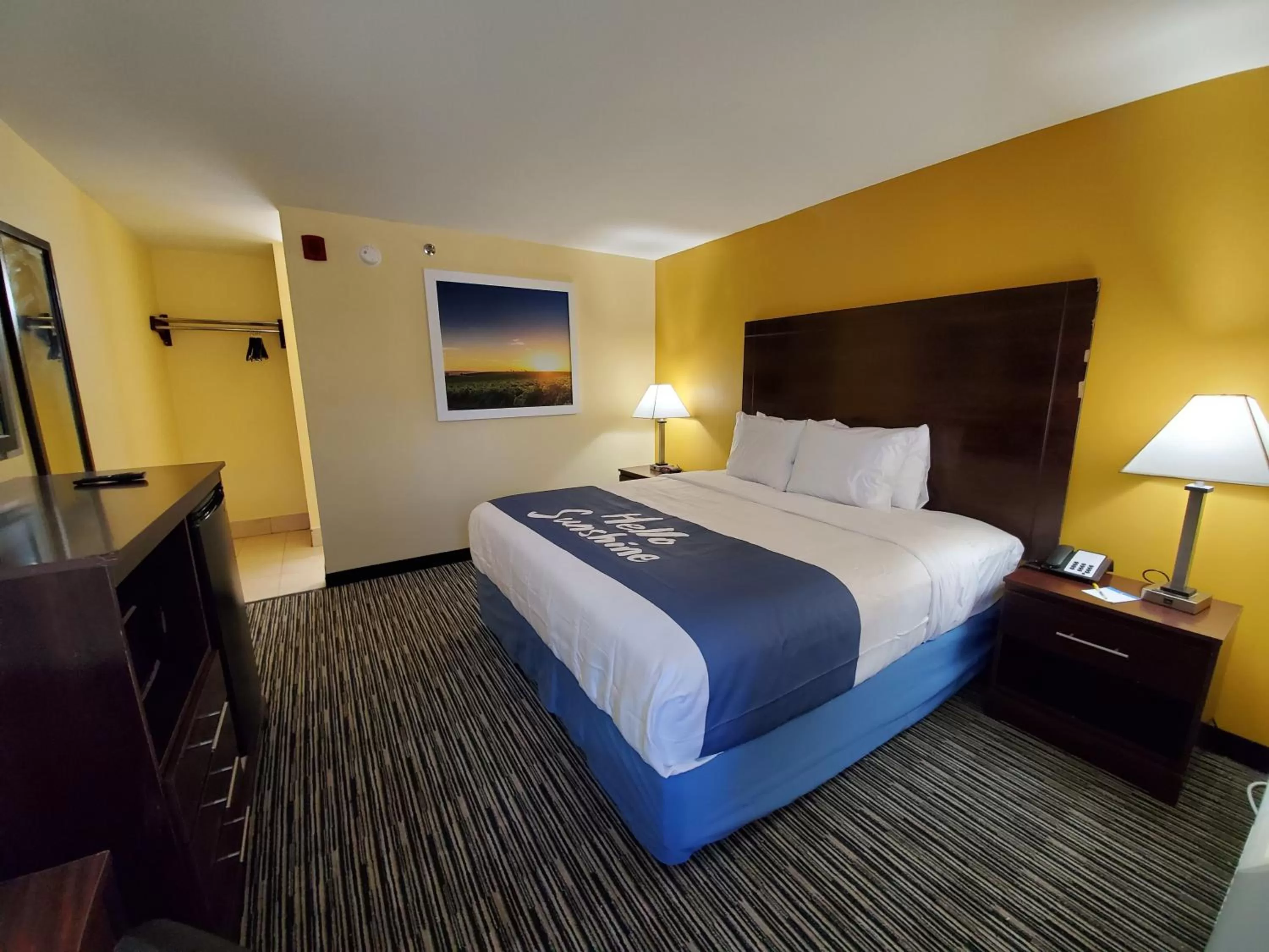 Photo of the whole room, Bed in Days Inn by Wyndham Atlanta/Southlake/Morrow