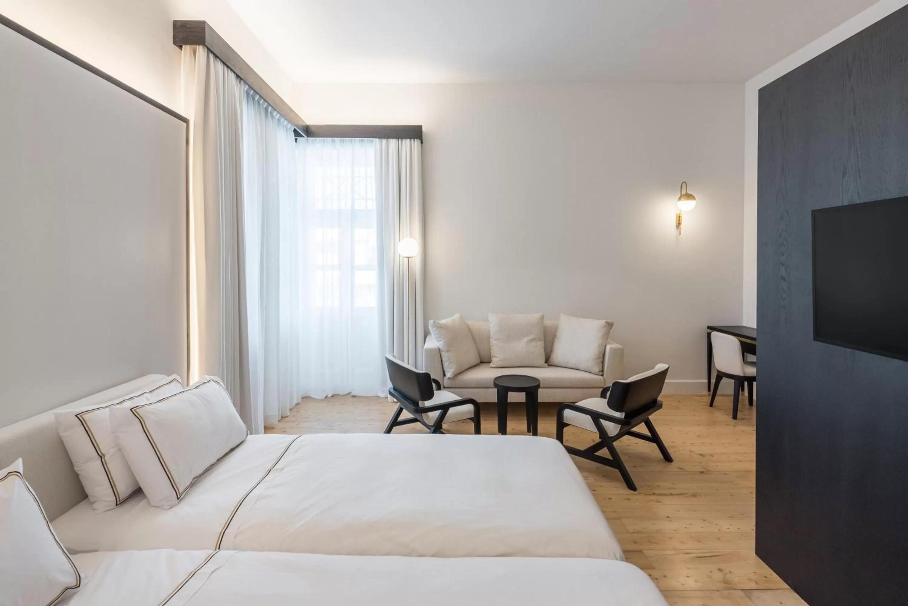 TV and multimedia, Bed in S Paul City Hotel