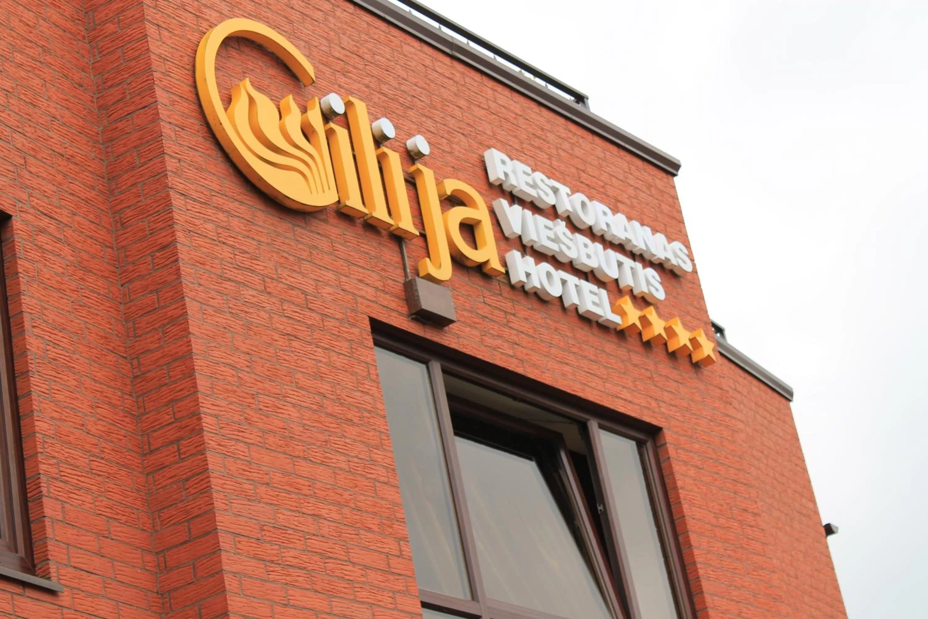 Facade/entrance in Gilija