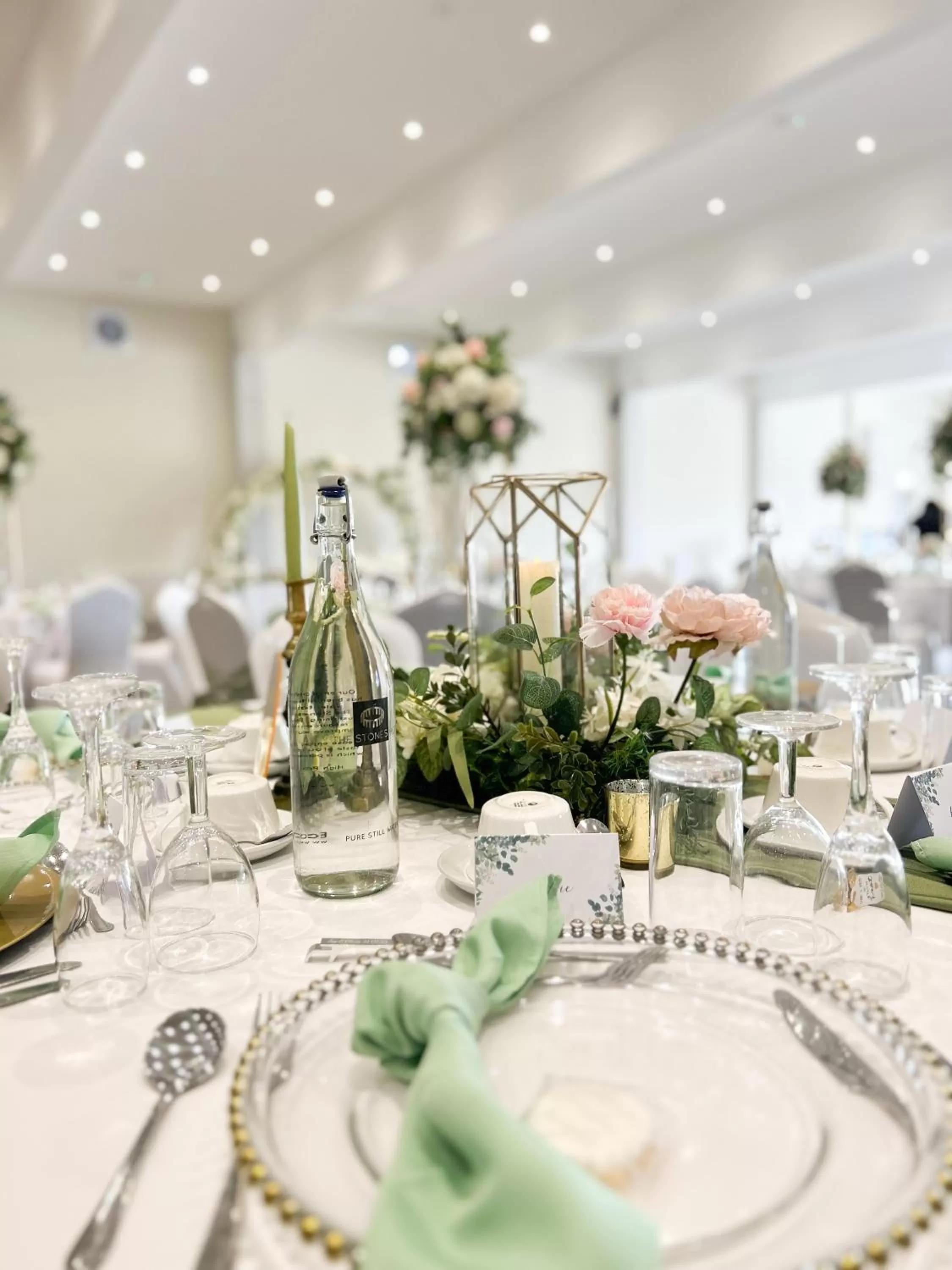 wedding in The Stones Hotel