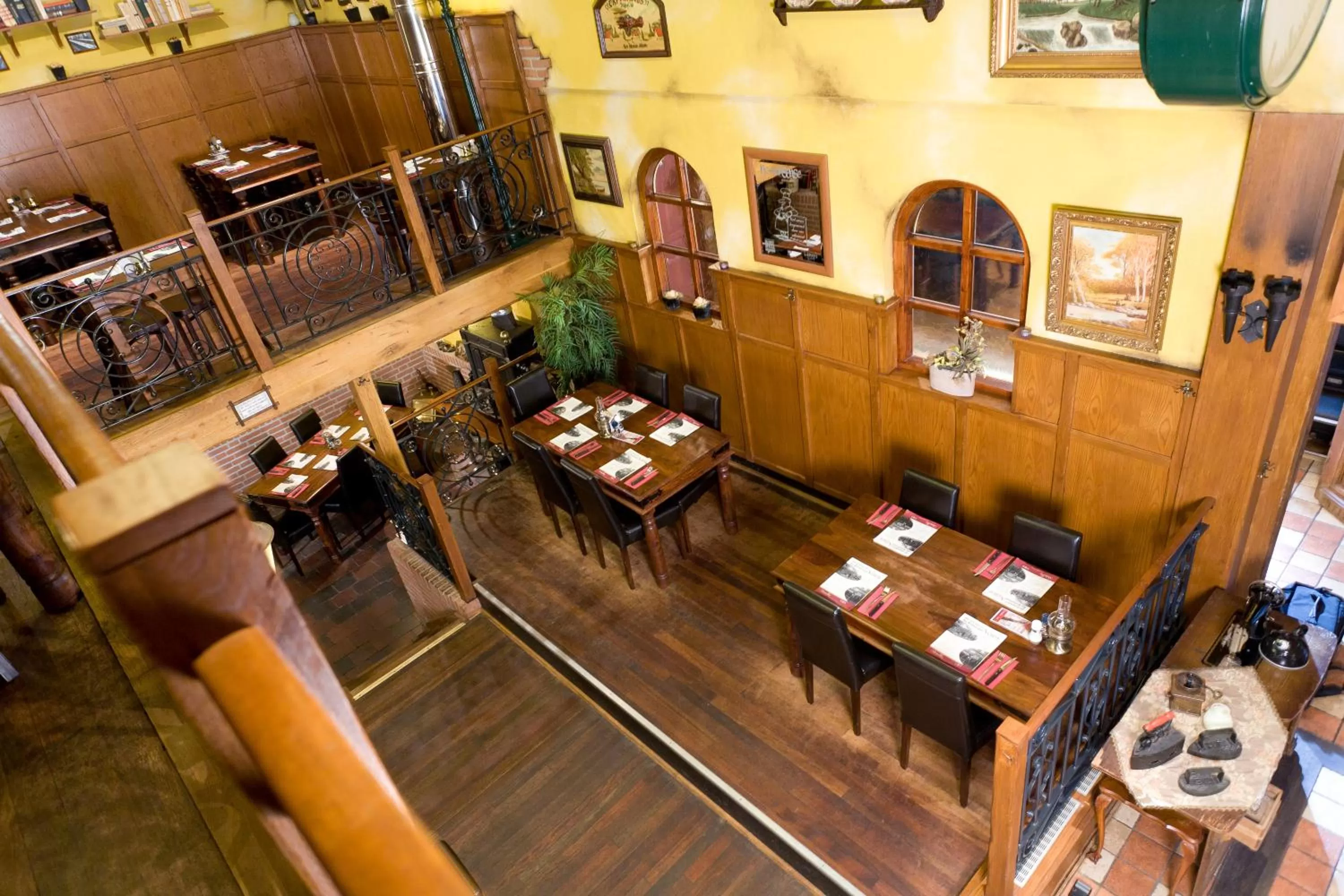 Restaurant/places to eat in Hotel Verhoeven