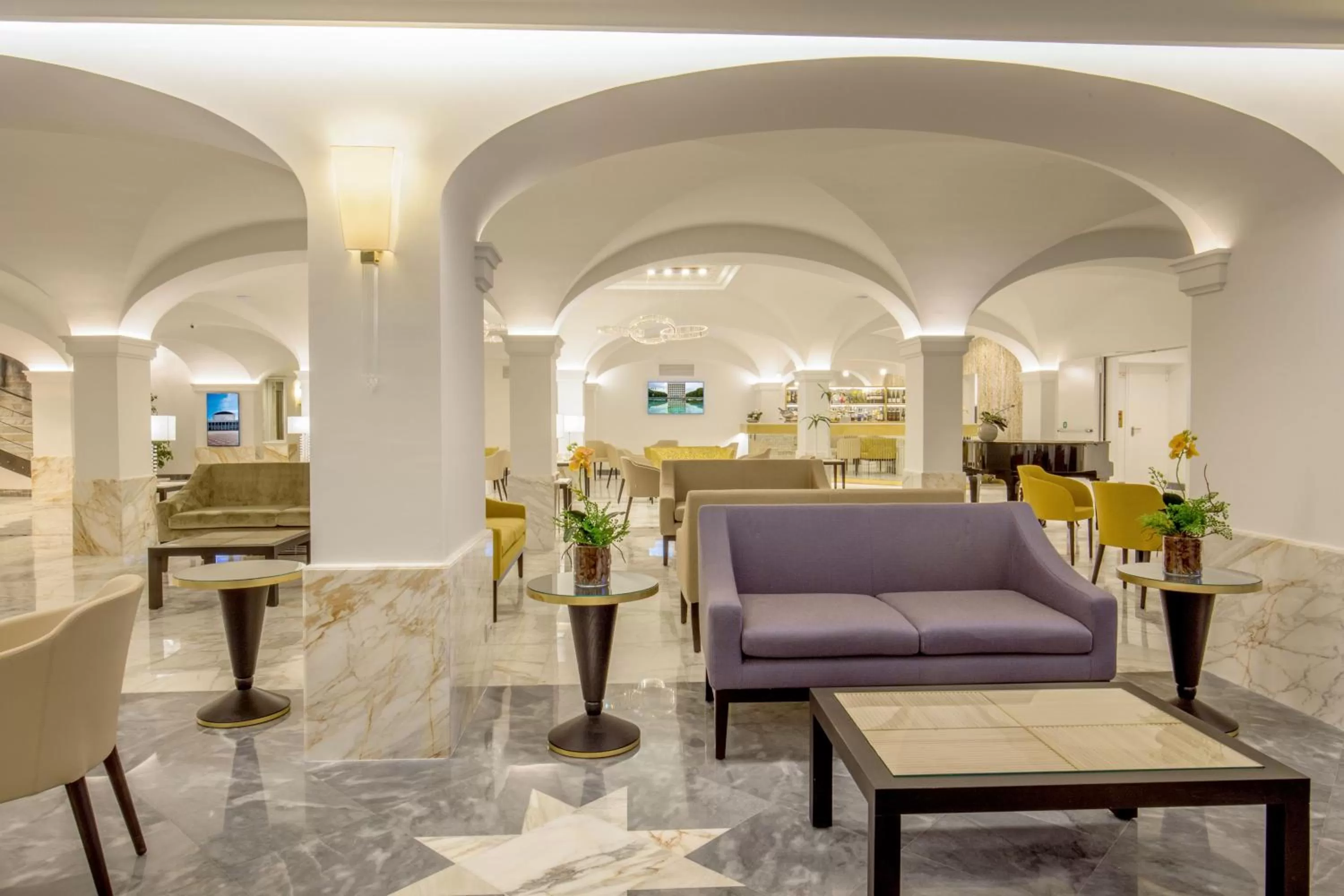 Lobby or reception in Hotel Shangri-La Roma by OMNIA hotels