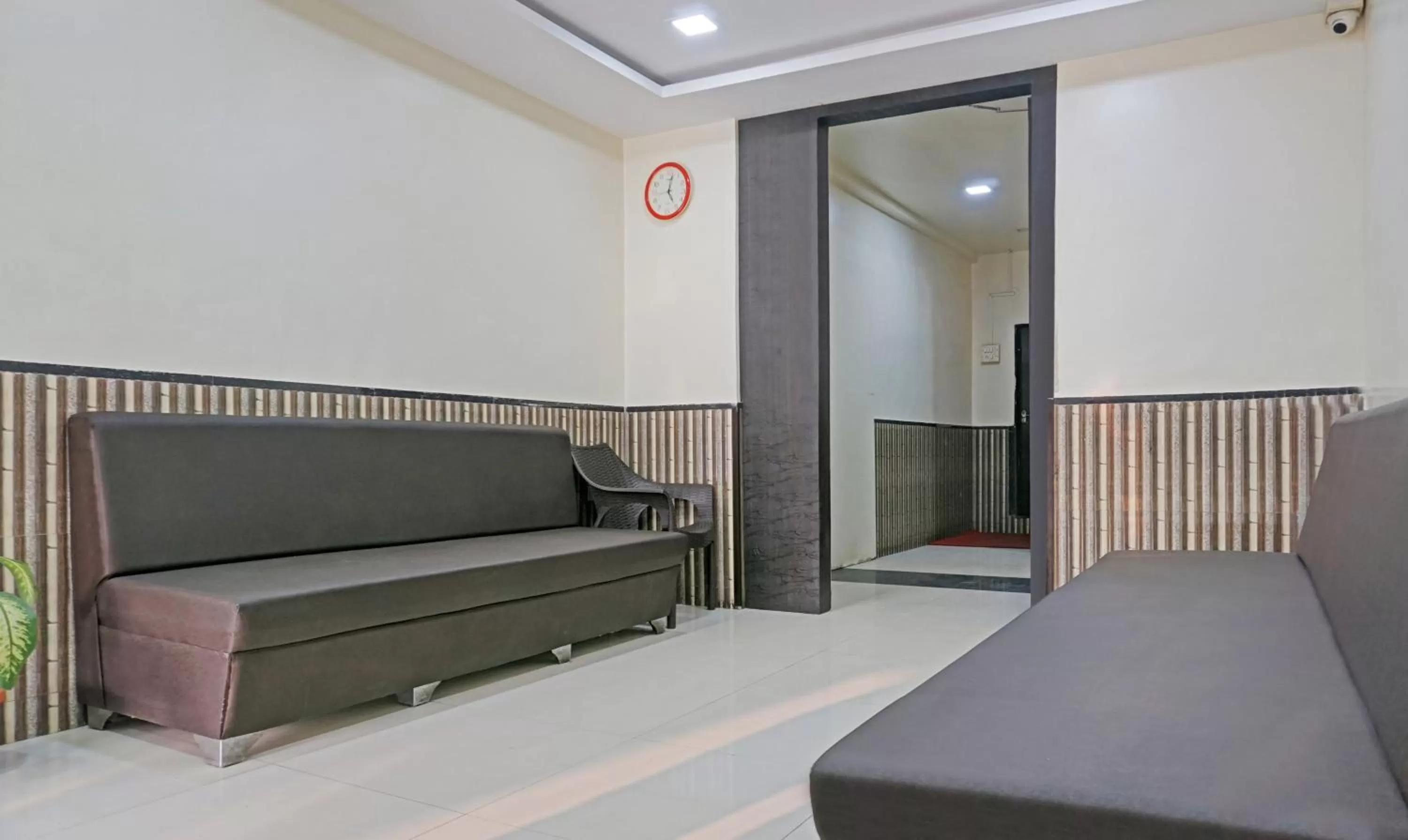 Seating Area in Treebo Trend Chetan Executive Hadapsar Phursungi