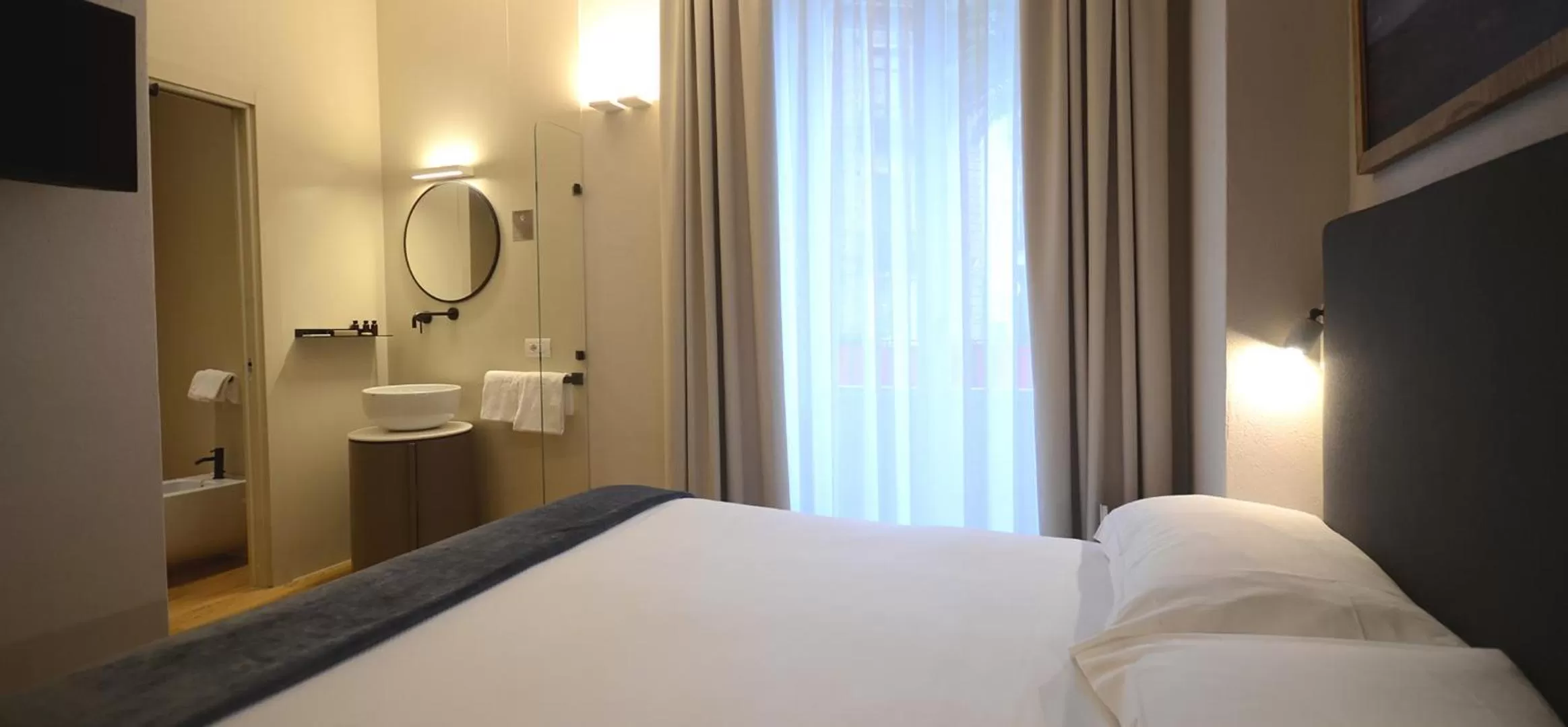 Bed in Albergo Centrale