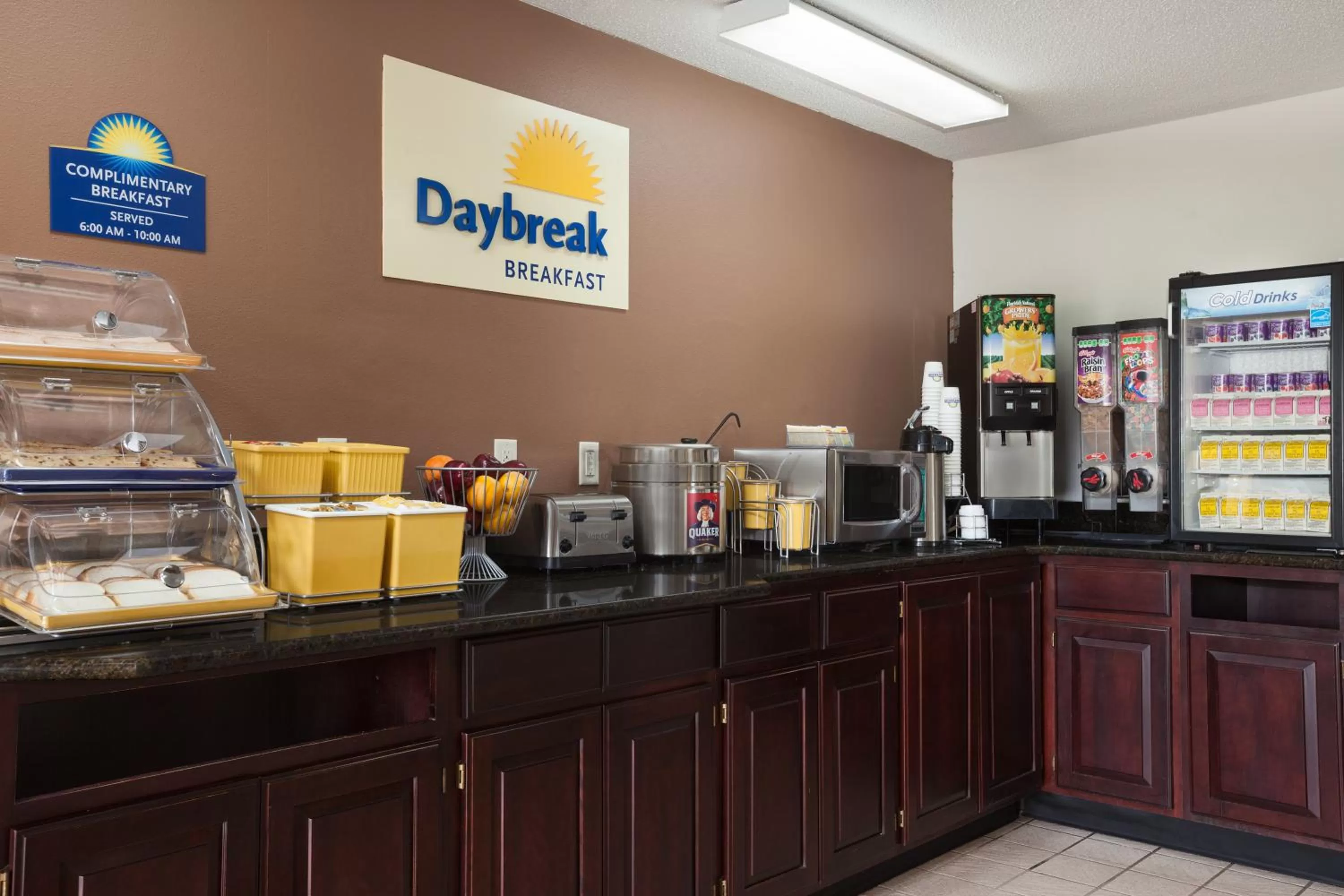 Continental breakfast in Days Inn by Wyndham Austin