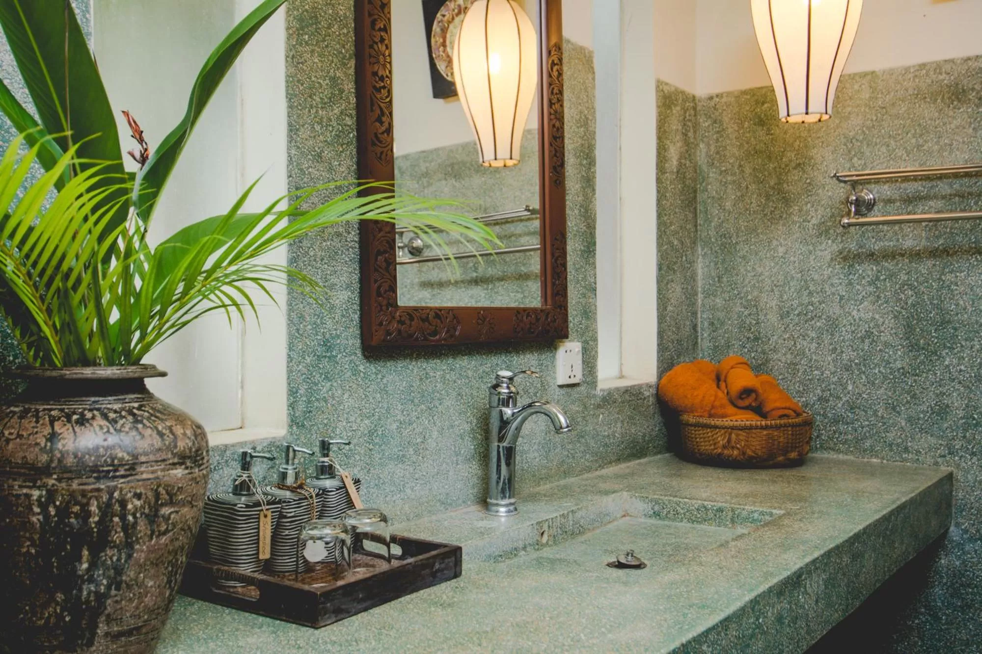 Bathroom in Terres Rouges Lodge