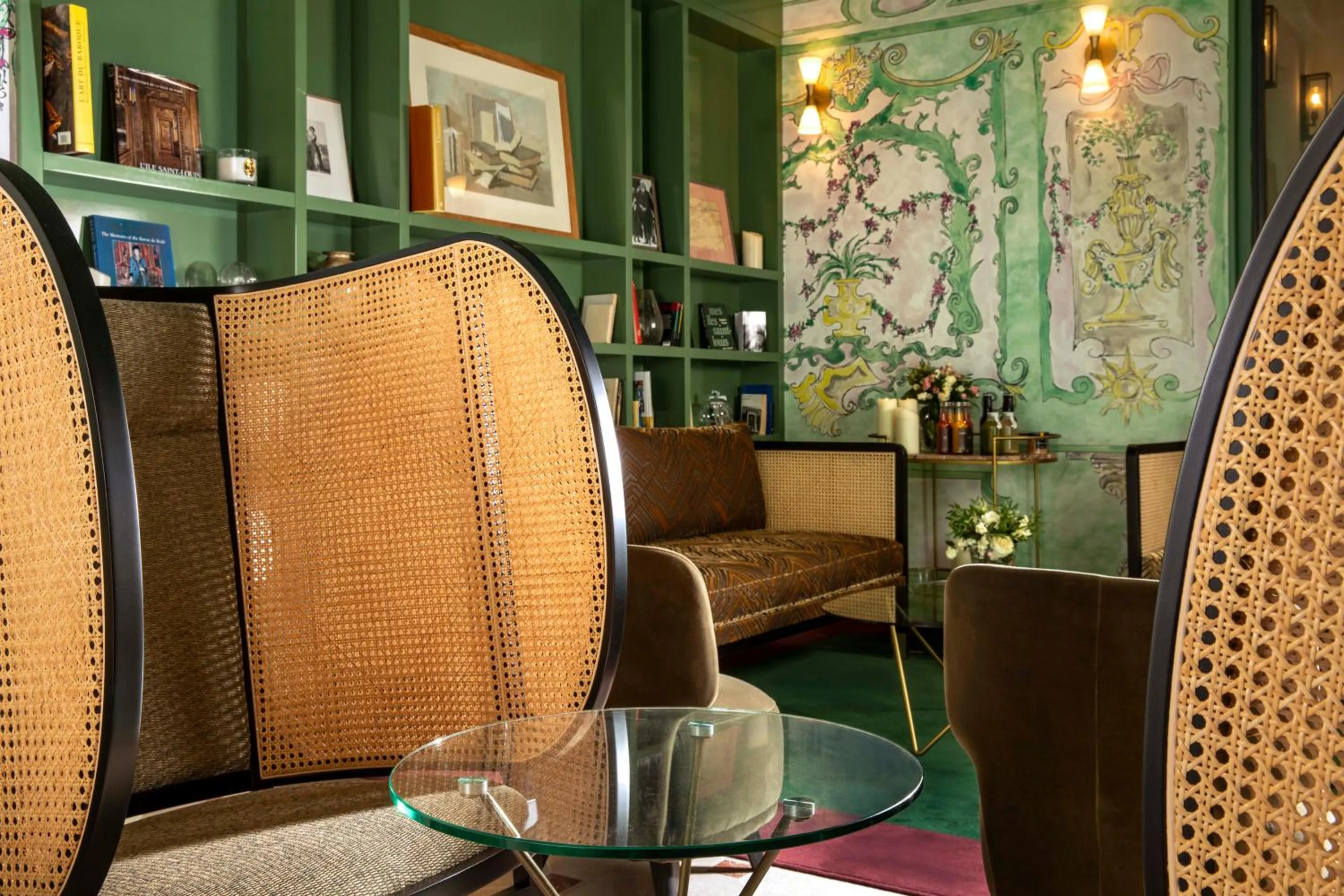 Living room in Hotel des Deux-Iles - Notre-Dame