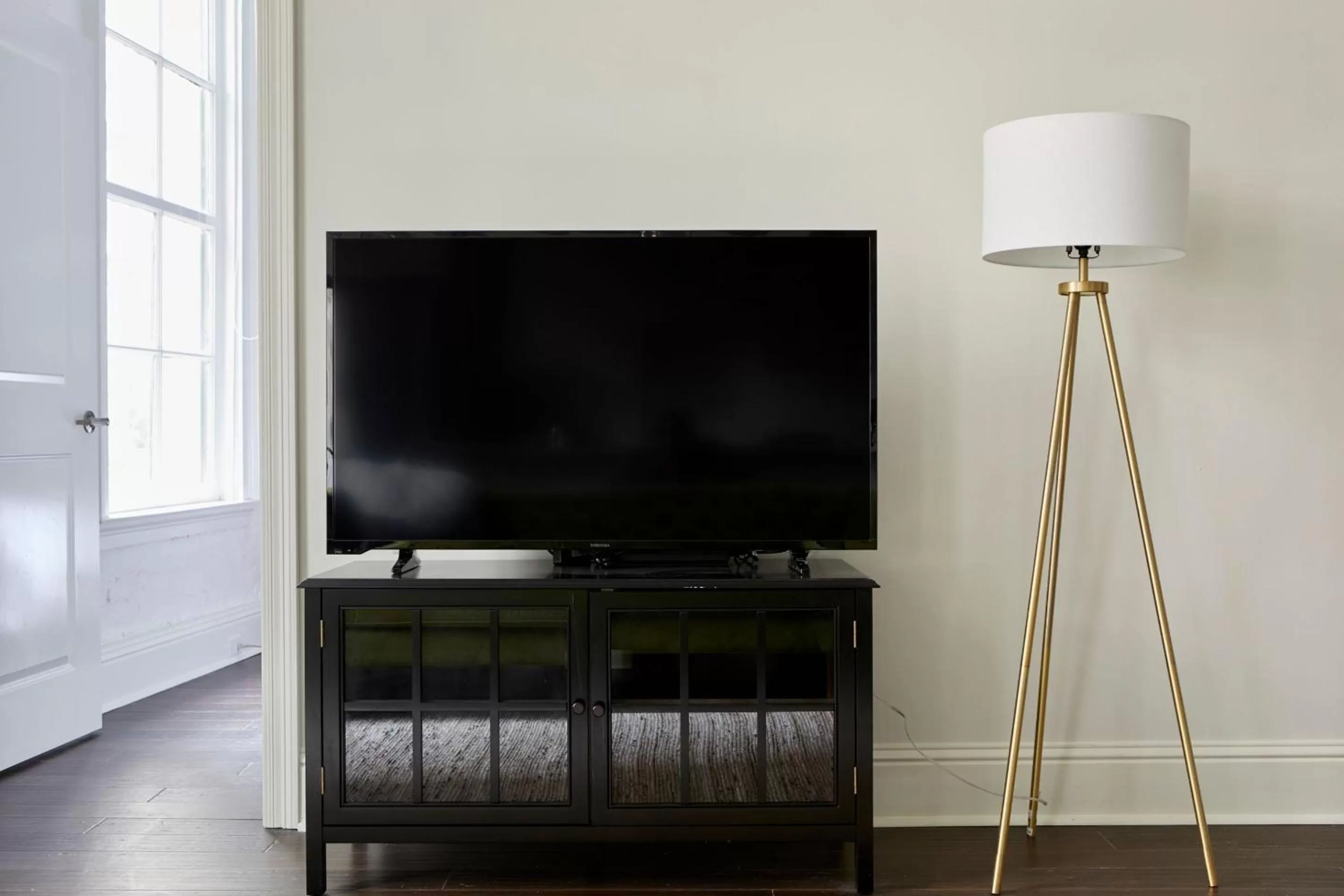 Living room, TV/Entertainment Center in Sonder Lafayette Square