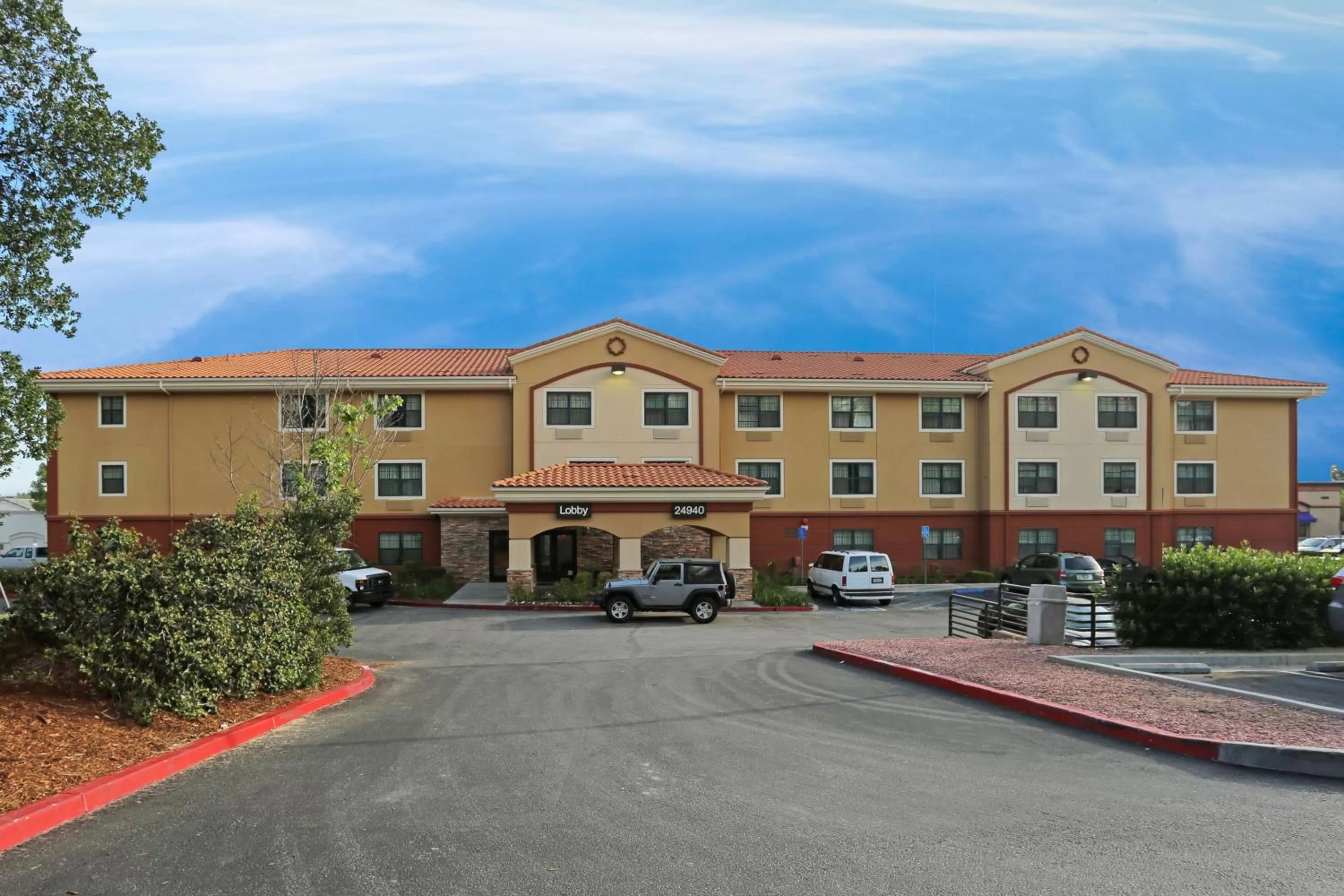 Property building in Extended Stay America Suites - Los Angeles - Valencia