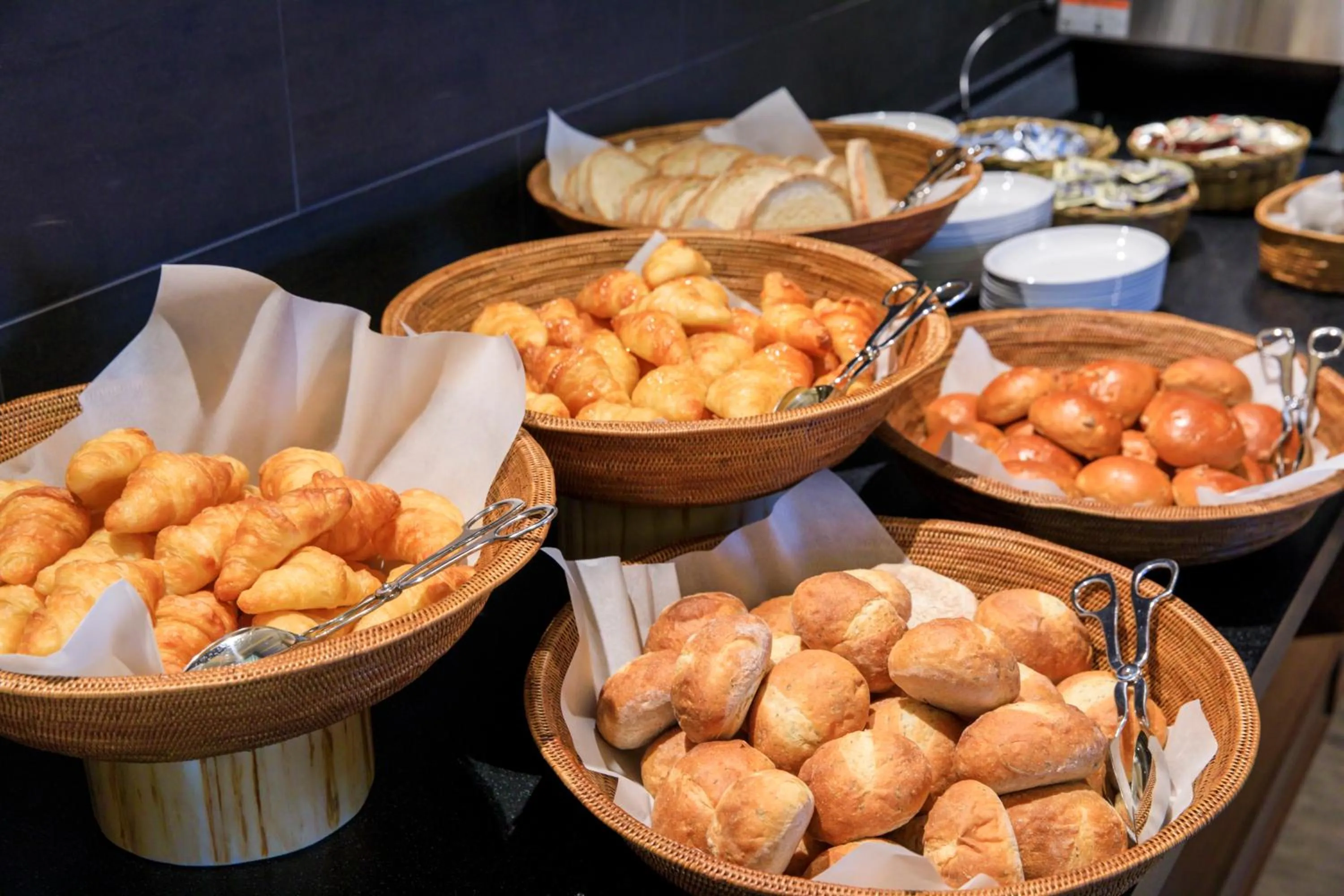 Buffet breakfast in Inatori Ginsuiso