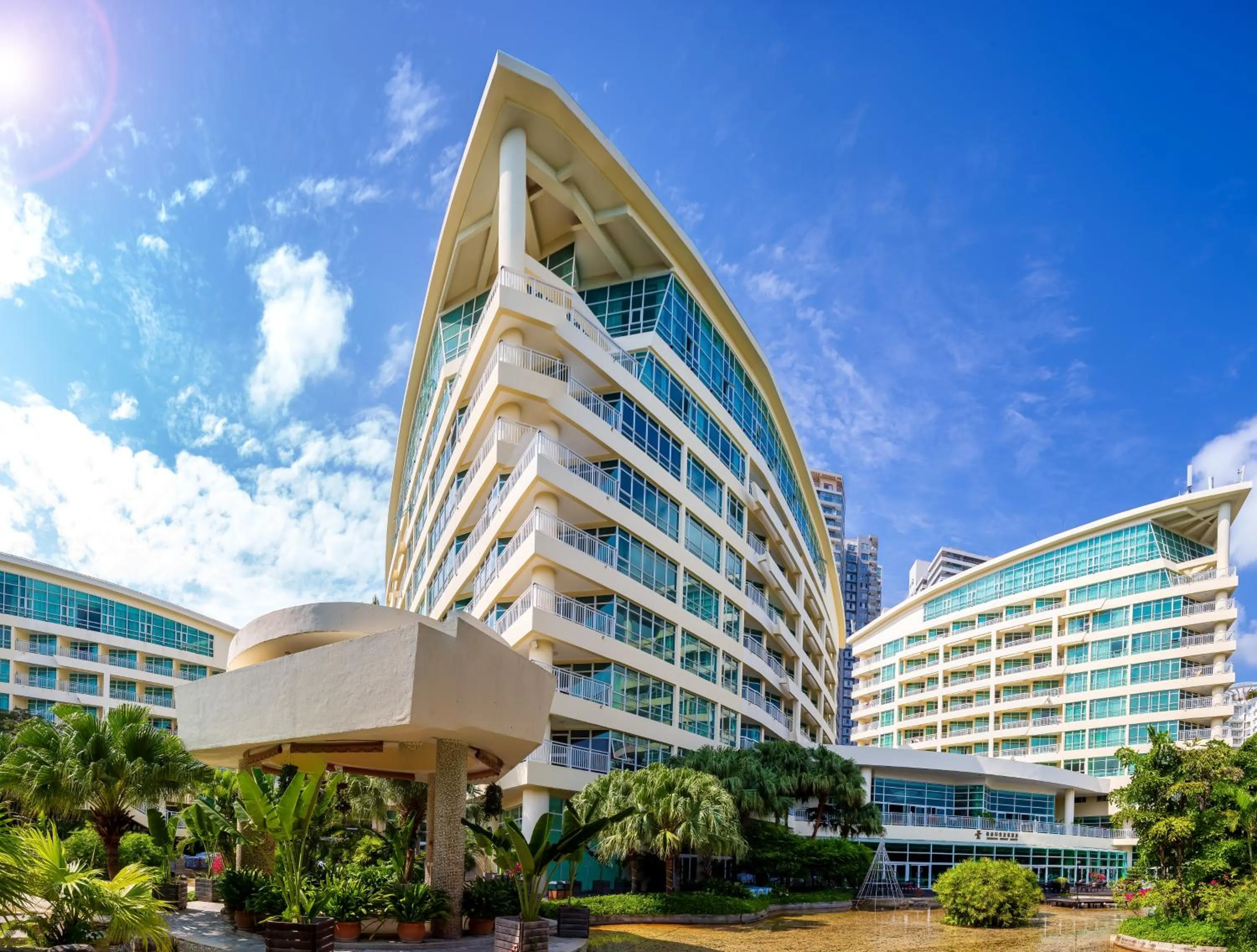 Property Building in Sunshine Resort Intime Sanya