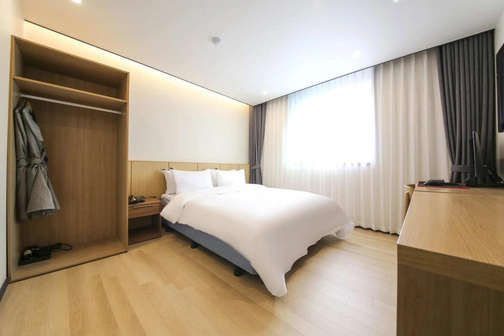 Bed in Benikea hotel