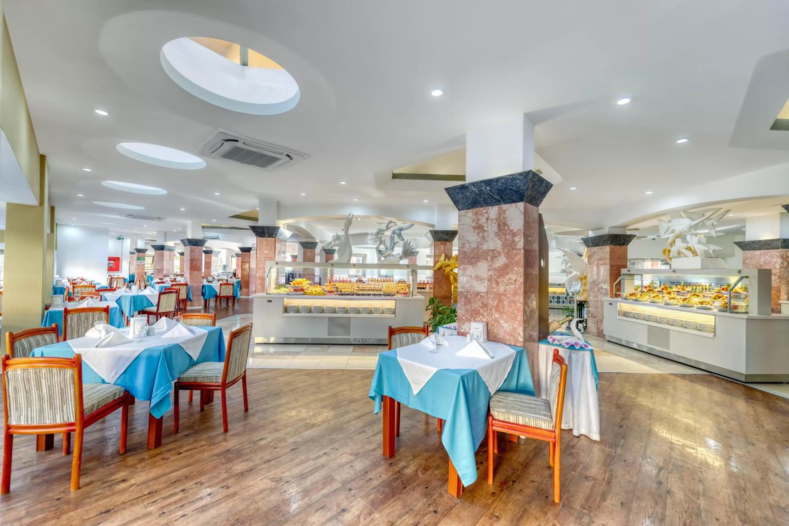 Restaurant/places to eat in Asteria Collection Side