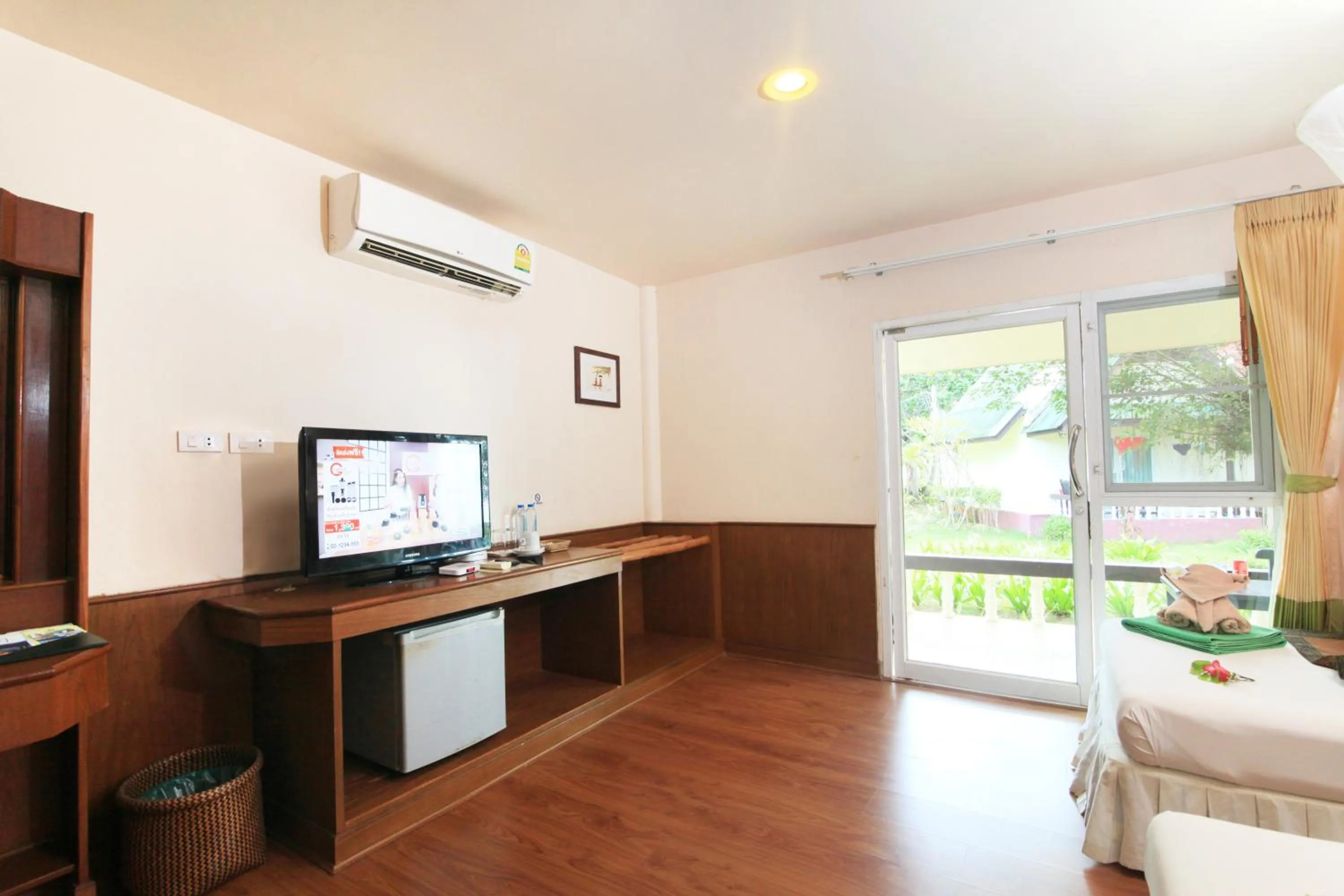 Southern Lanta Resort