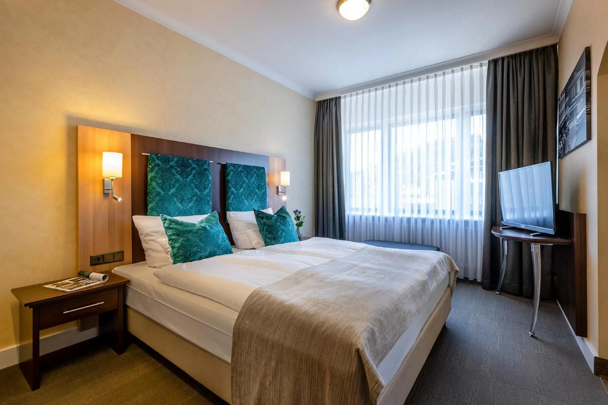 Bed in Insel Hotel Bonn - Superior