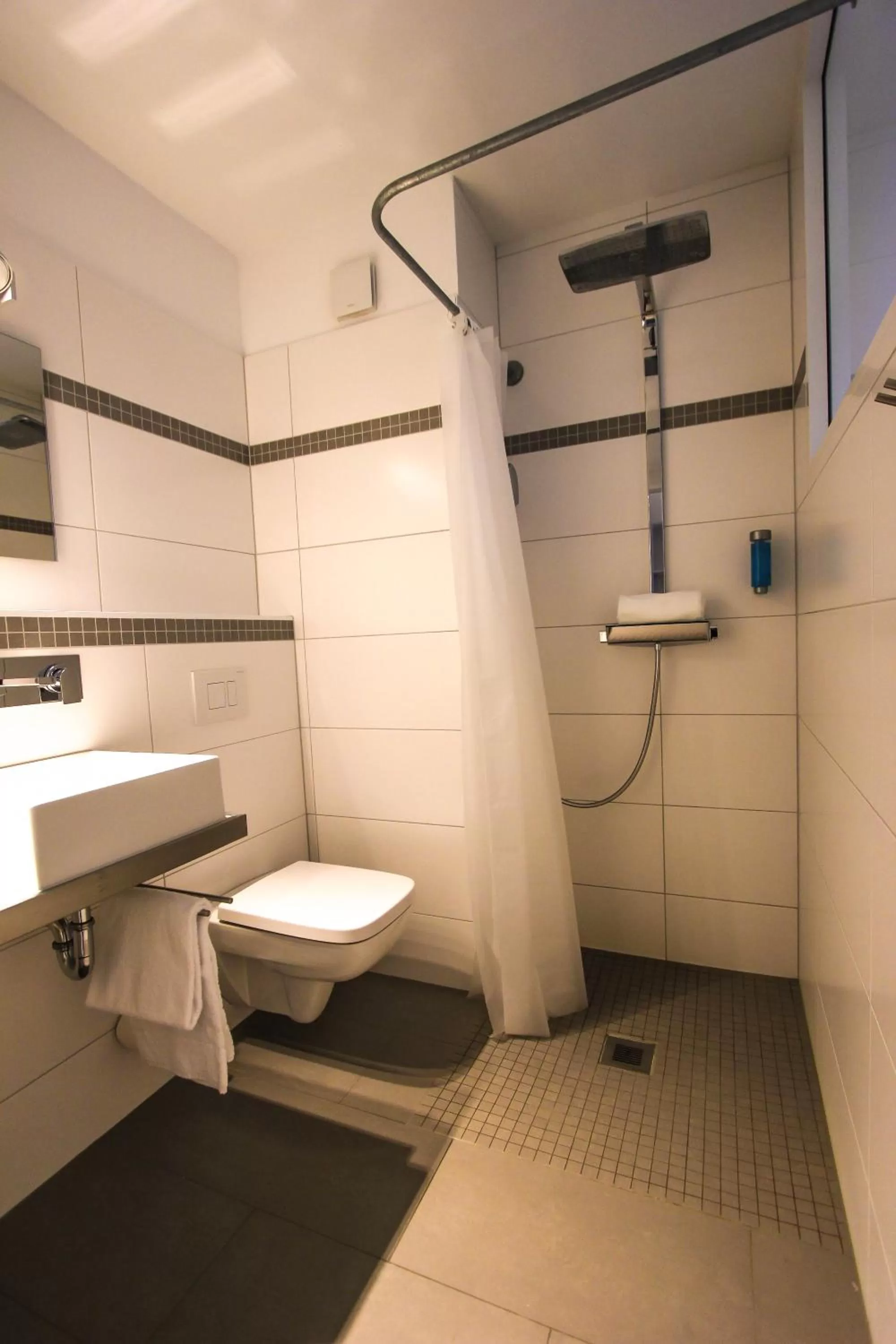 Shower in SOLEWERK Hotel