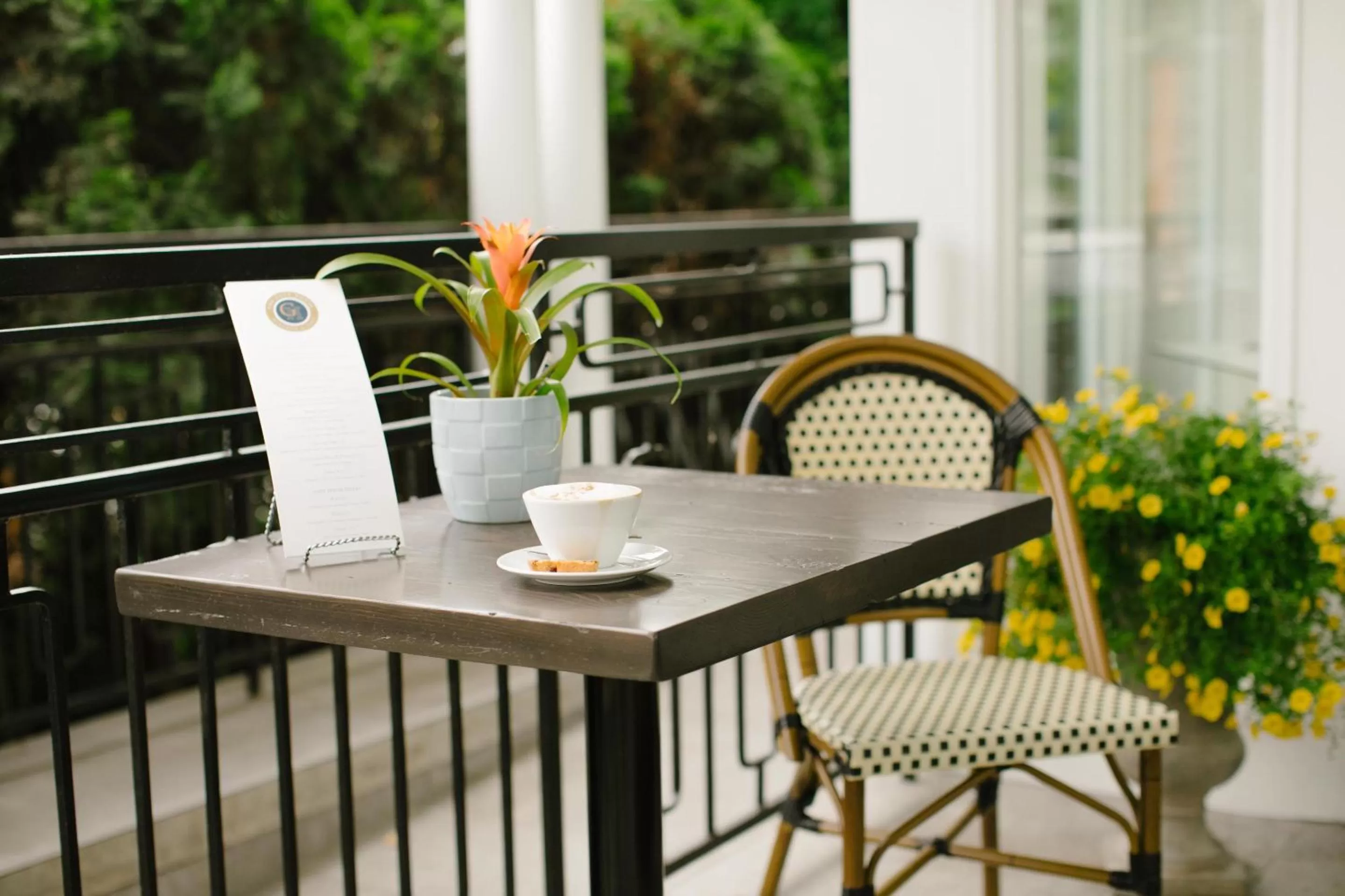 Breakfast in 124 on Queen Hotel & Spa