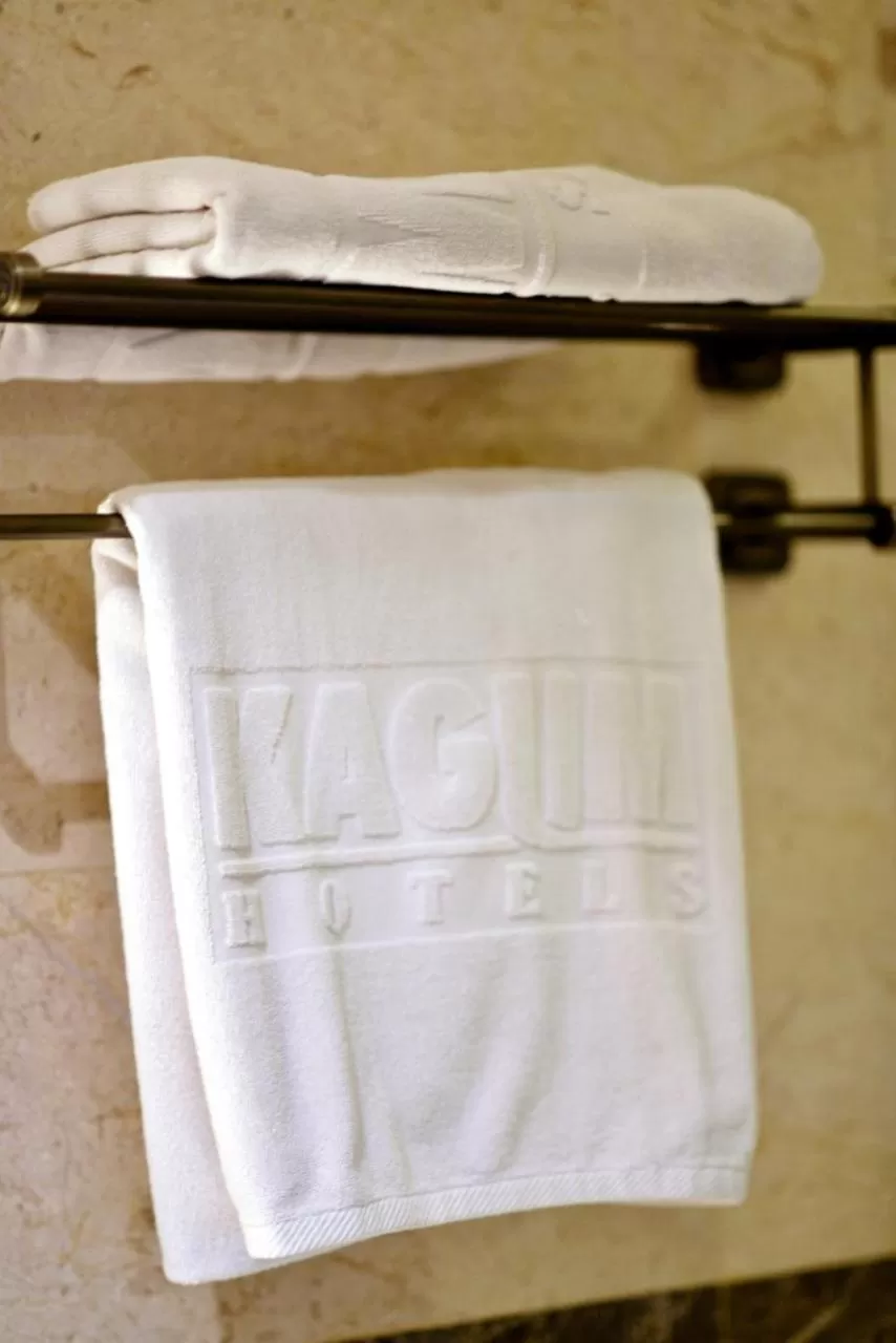 Bathroom in Gino Feruci Braga by KAGUM Hotels