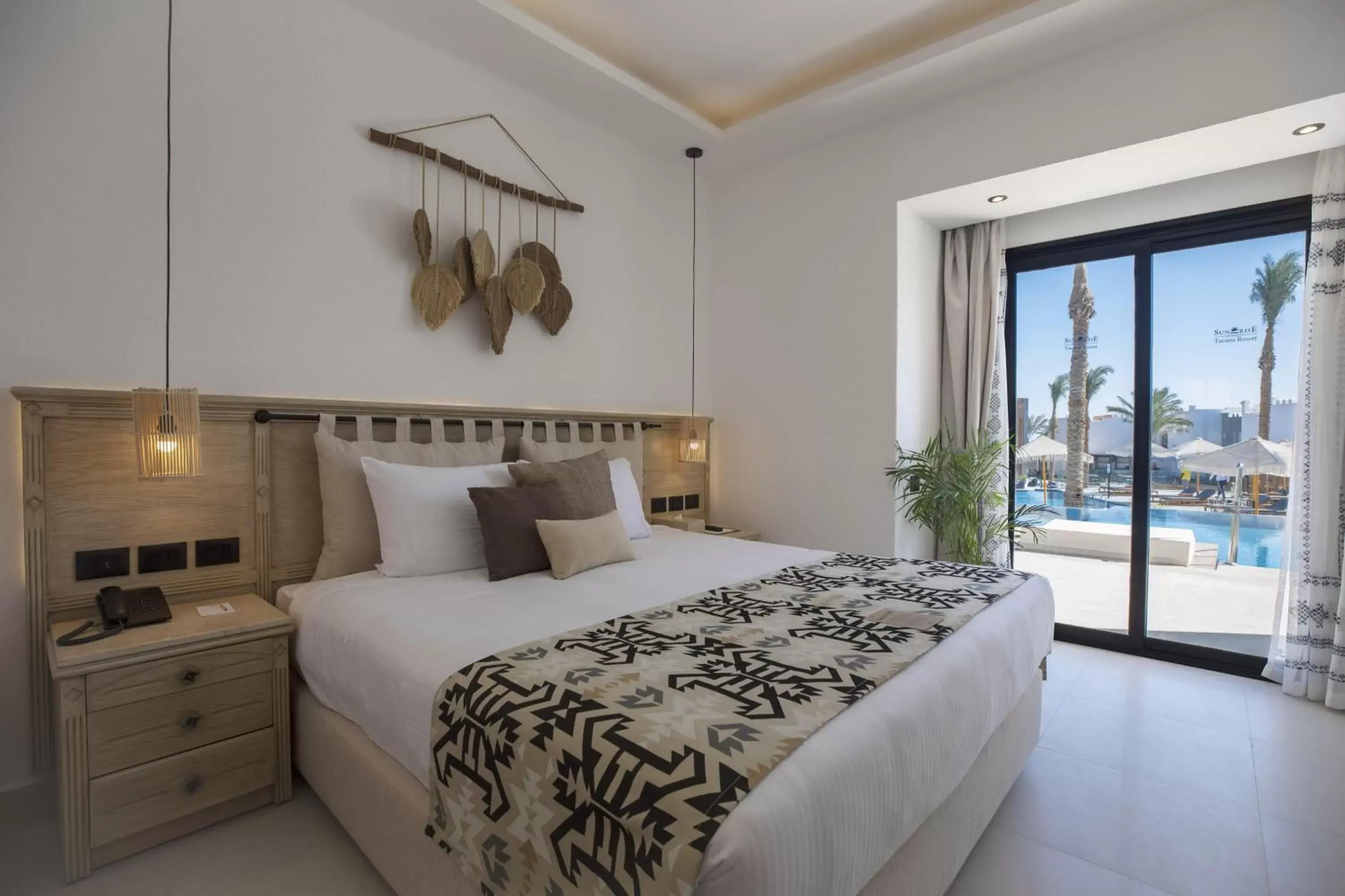 Junior Swim-up Suite-Posh Club in Sunrise Tucana Resort Grand Select Junior Swim-up Suite-Posh Club in Sunrise Tucana Resort Grand Select